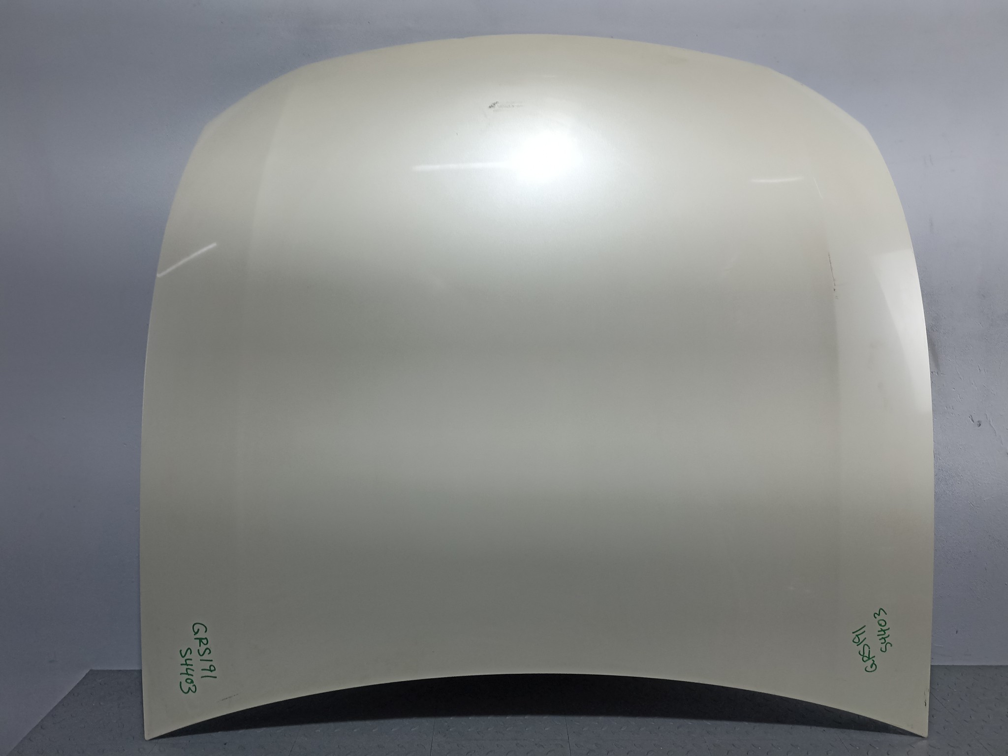 КАПОТ LEXUS GS300 GS350 GS430 GS450H GS460 5330130450 белый, 062 S4403