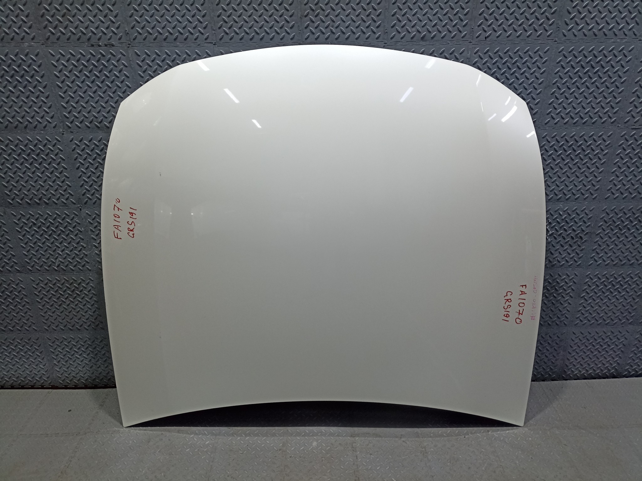 КАПОТ LEXUS GS300 GS350 GS430 GS450H GS460 5330130450 белый, 062 FA1070