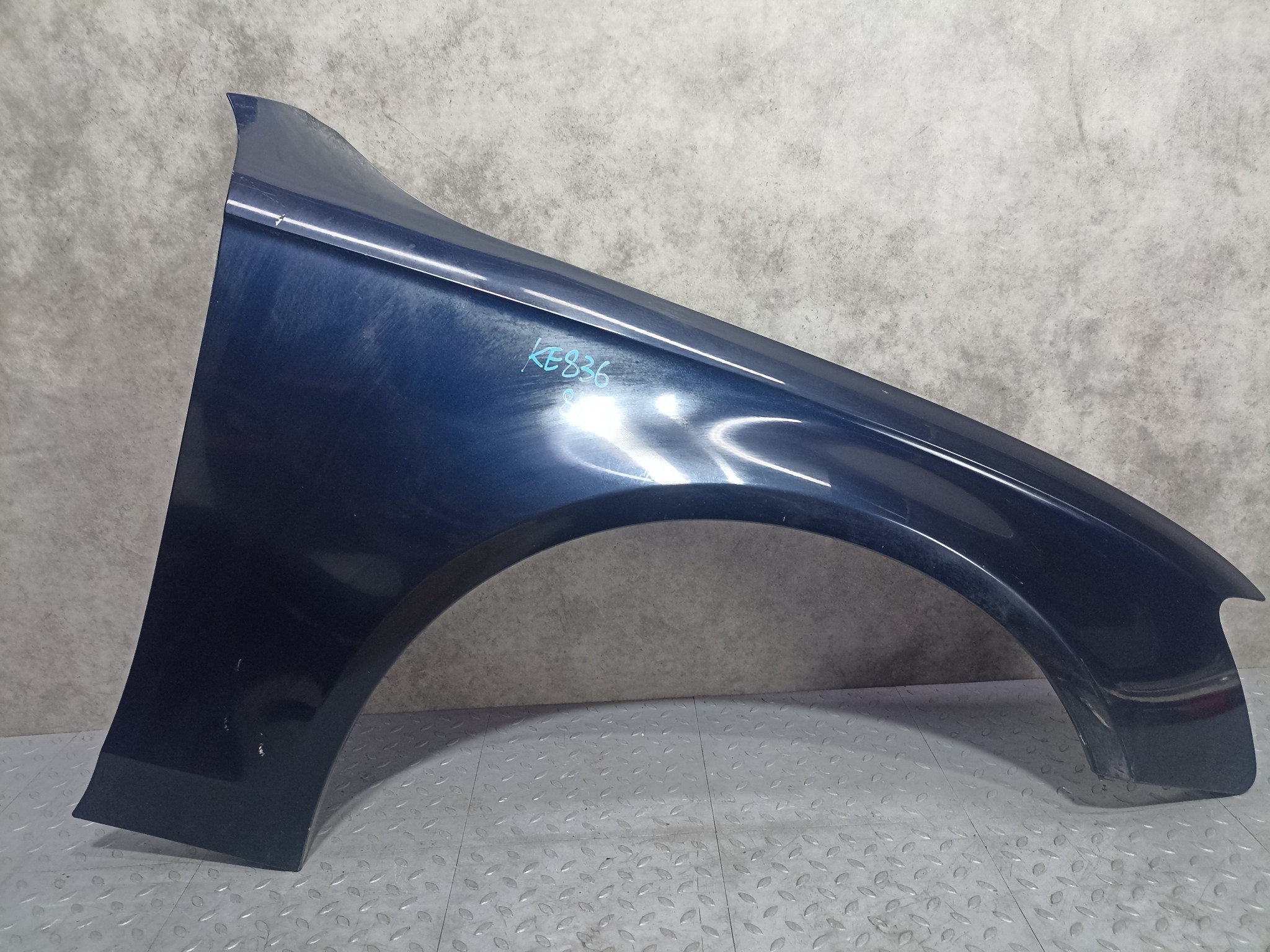 КРЫЛО AUDI A4 8K0821106A ПЕРЕДНЕЕ ПРАВОЕ темно-синий, LZ5A KE836