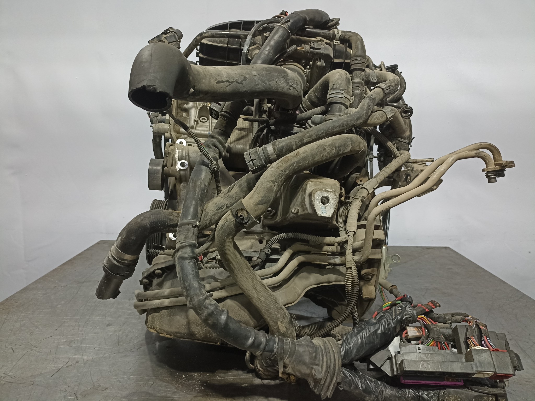 ДВИГАТЕЛЬ CJEB AUDI 06L100032F DY1364-112515