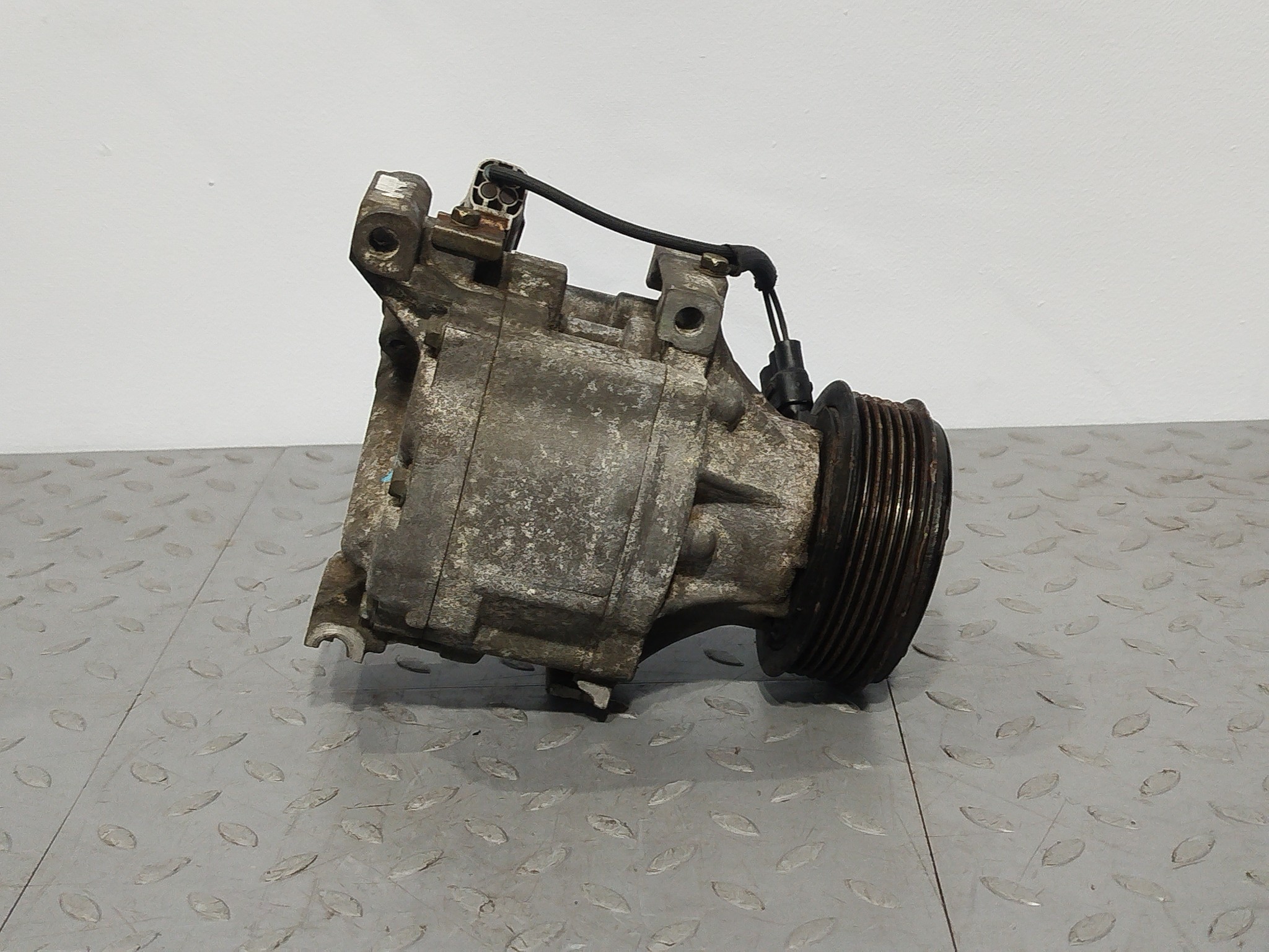 КОМПРЕССОР КОНДИЦИОНЕРА TOYOTA 883201A490 D2268