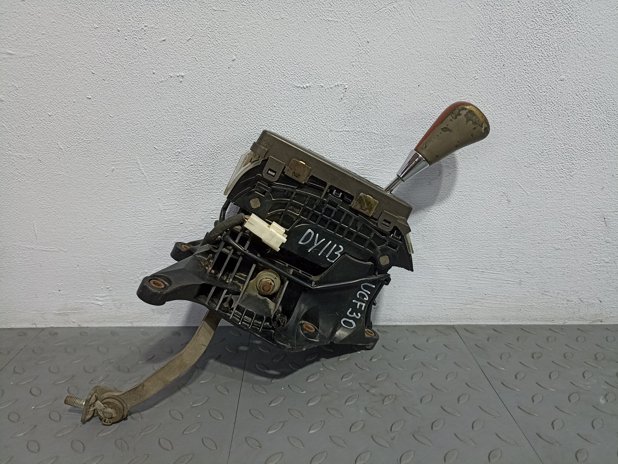 РУЧКА КПП LEXUS 3597150020 D205
