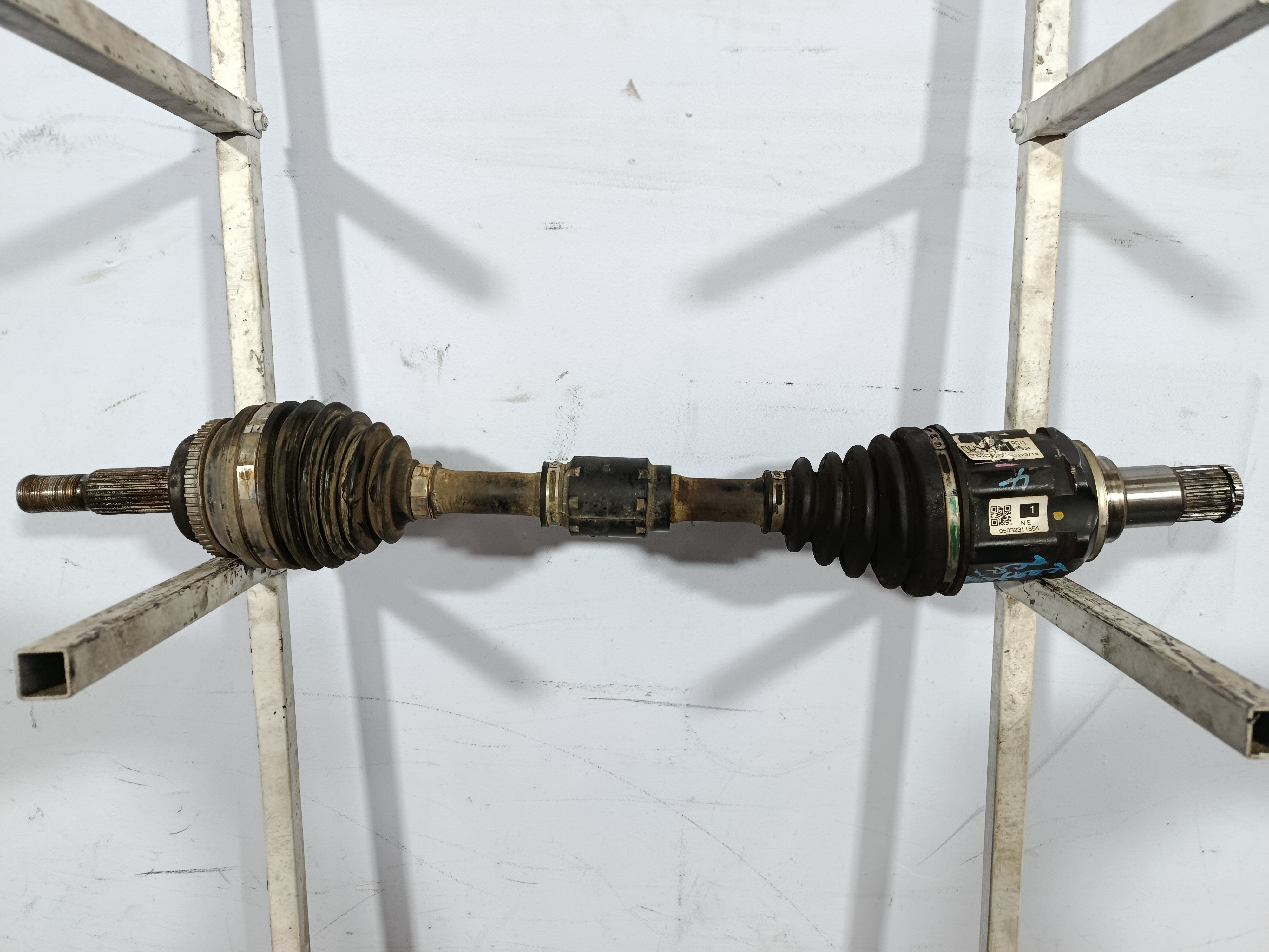 ПРИВОД TOYOTA DAIHATSU ПЕРЕДНИЙ ЛЕВЫЙ 4342048090 KE842