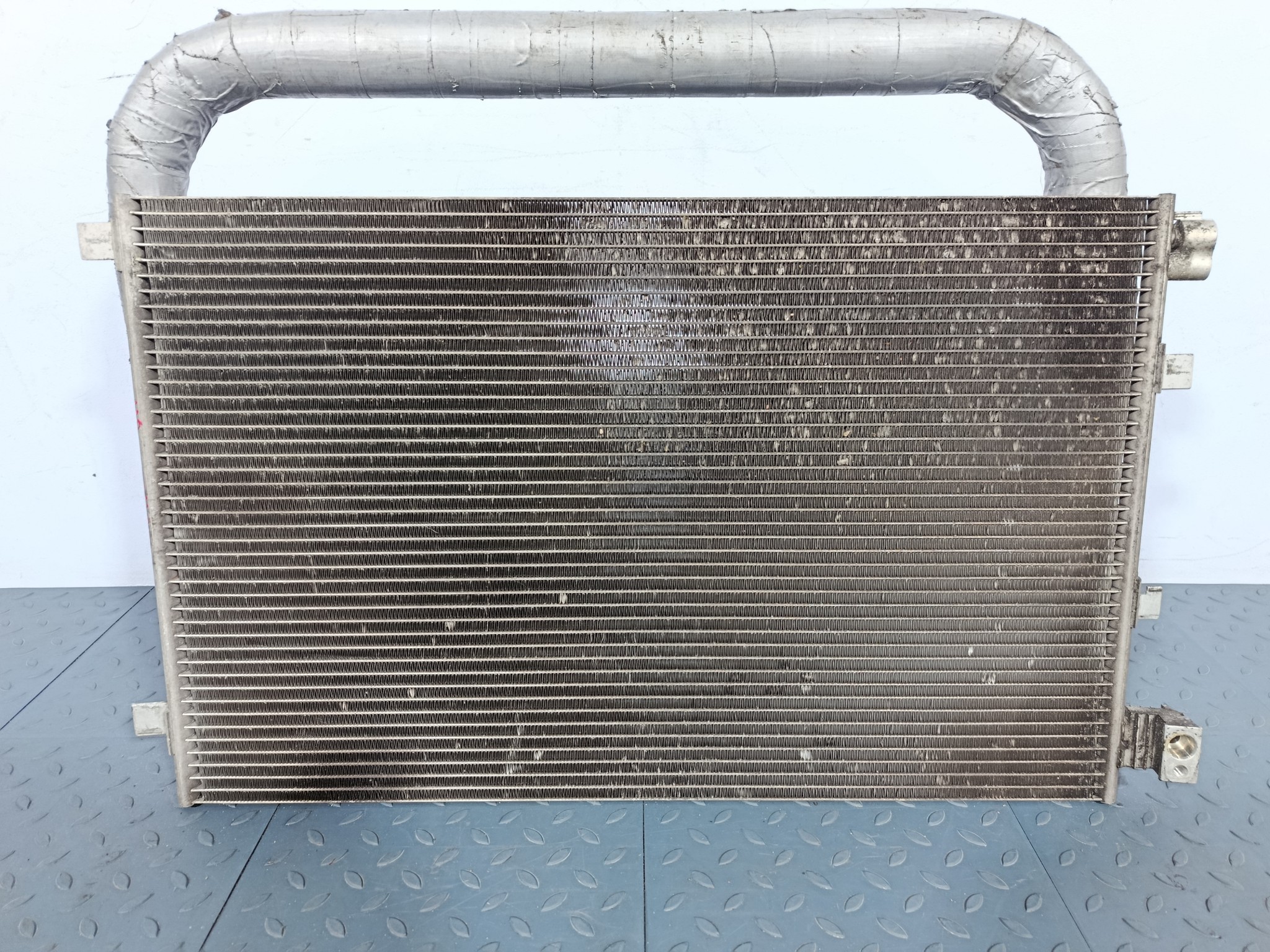 РАДИАТОР КОНДИЦИОНЕРА NISSAN 921001YA0A DY715Z