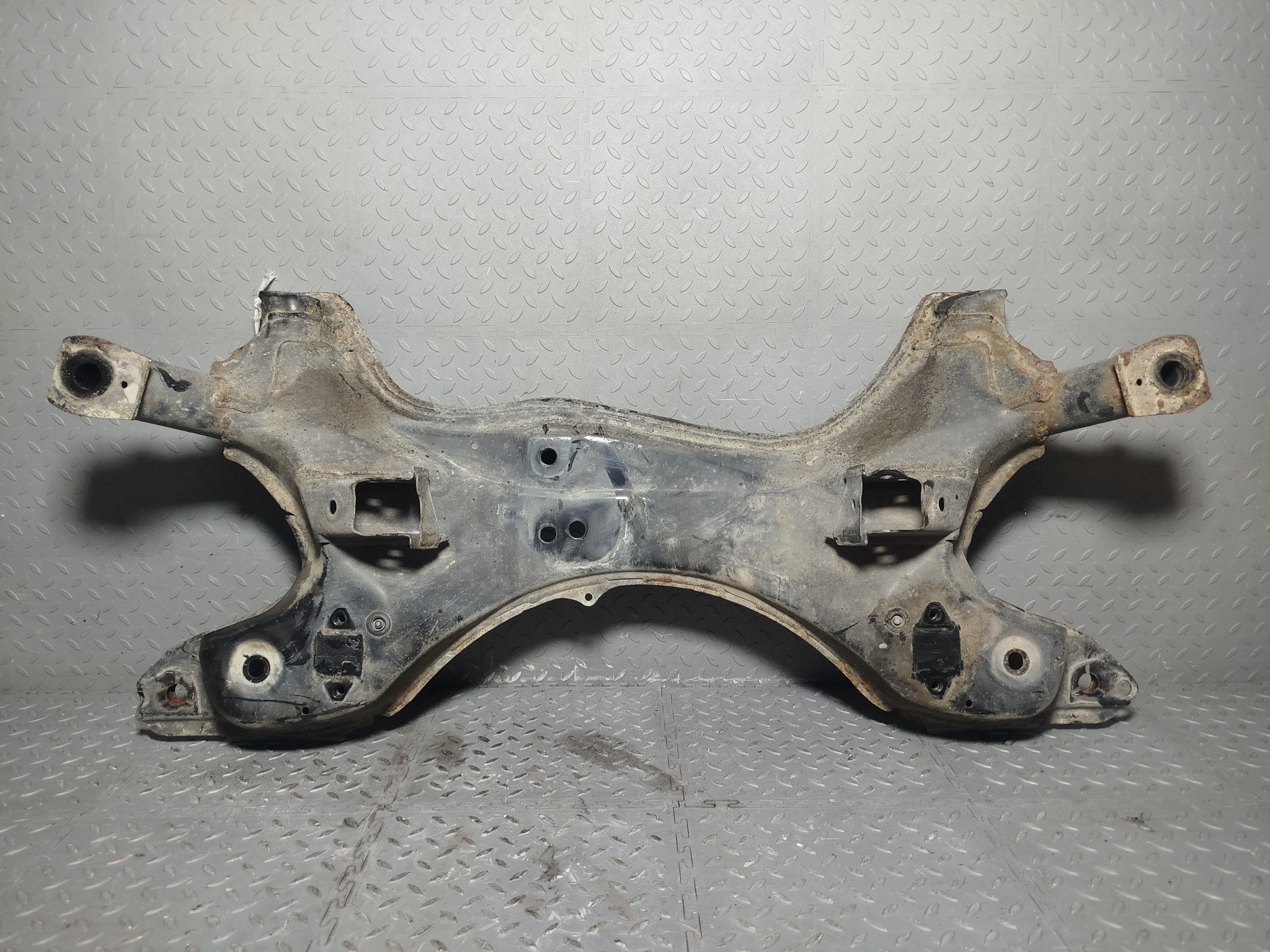 БАЛКА Двигатель/ПОДРАМНИК TOYOTA PONTIAC ПЕРЕДНЯЯ 5120112421 KE739