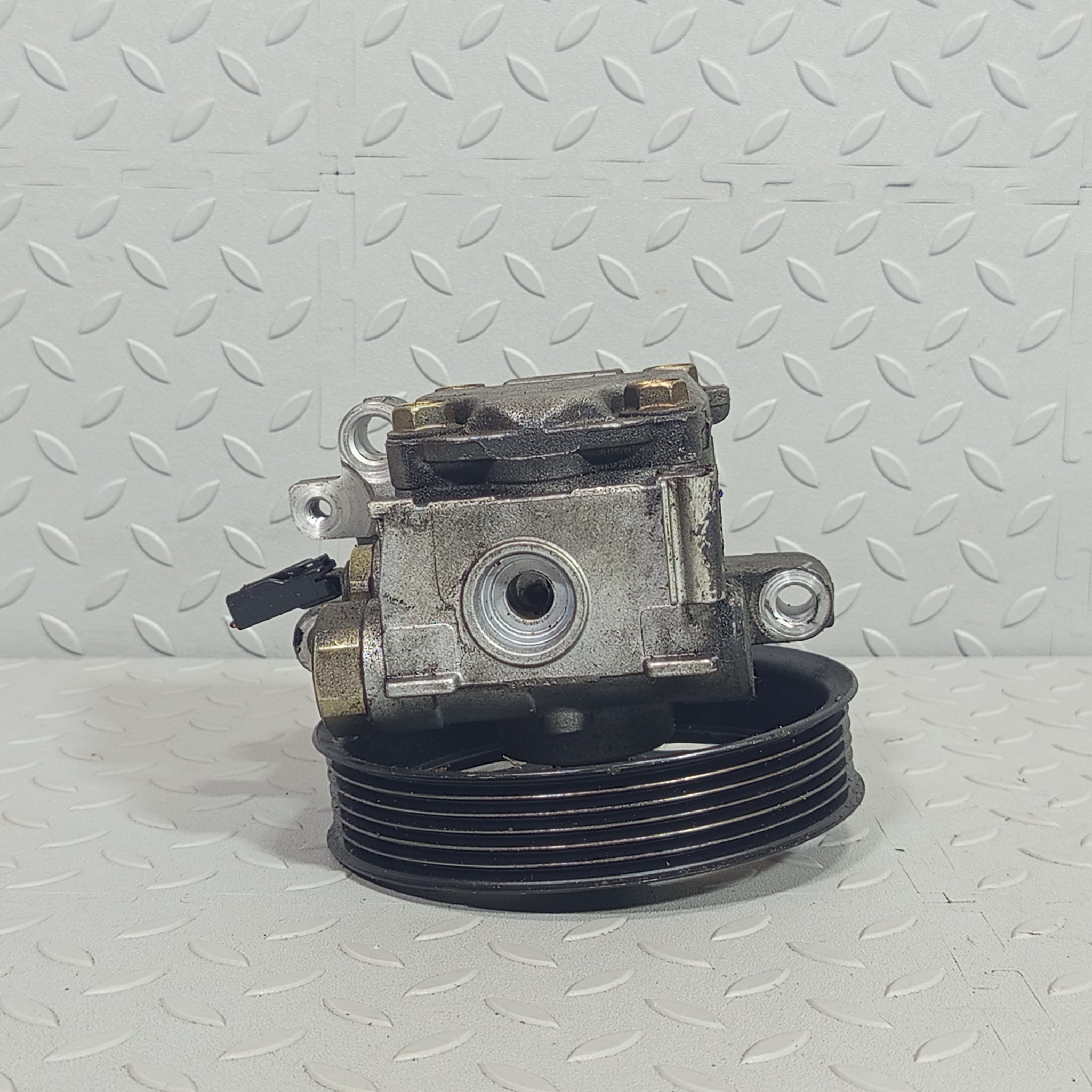 ГУР MAZDA EG2132600 D112