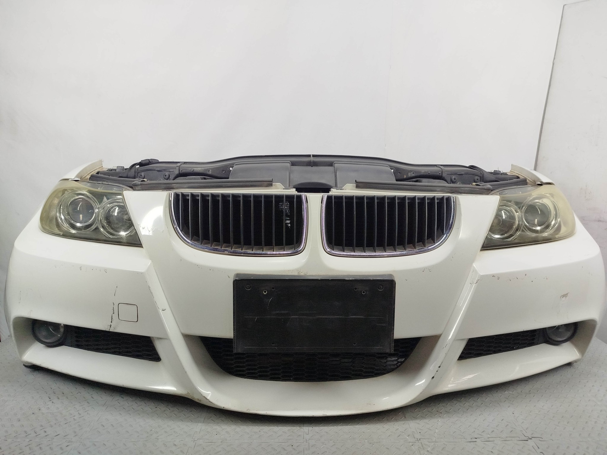 НОУСКАТ BMW 3-SERIES 51118041130 белый GA421