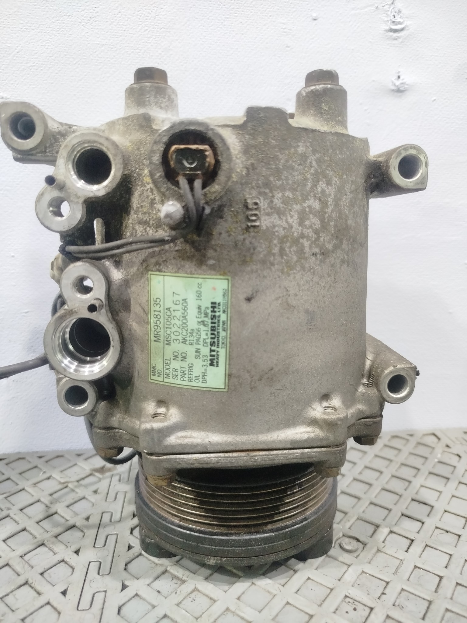 КОМПРЕССОР КОНДИЦИОНЕРА MITSUBISHI MR958135 S4254Z