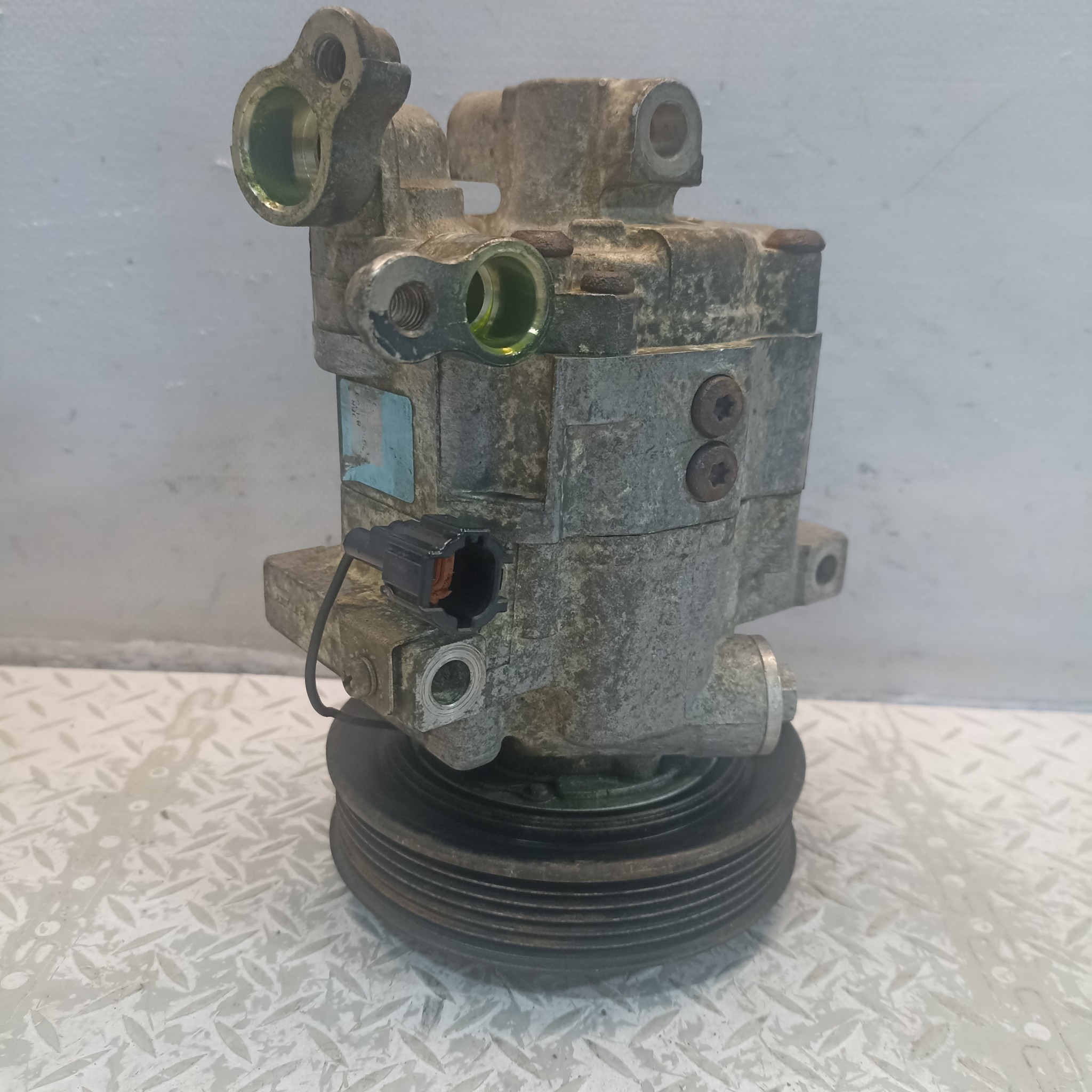 КОМПРЕССОР КОНДИЦИОНЕРА NISSAN MAZDA 1N0261450 D3061