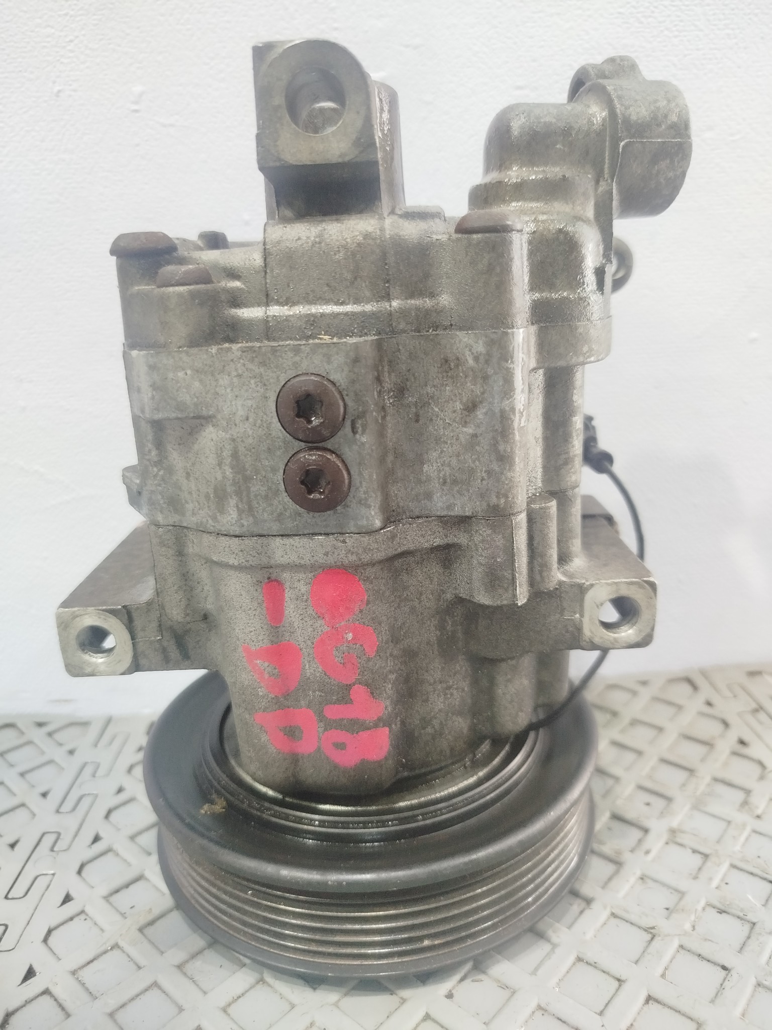 КОМПРЕССОР КОНДИЦИОНЕРА NISSAN MAZDA 1N0261450 S3767Z