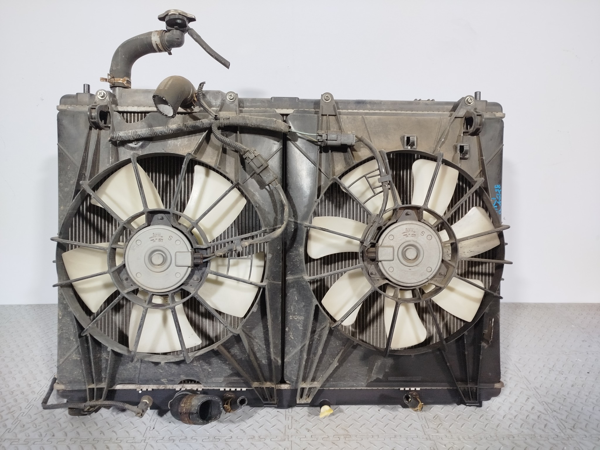 РАДИАТОР ДВИГАТЕЛЯ HONDA 19010R27901  QA6178Z