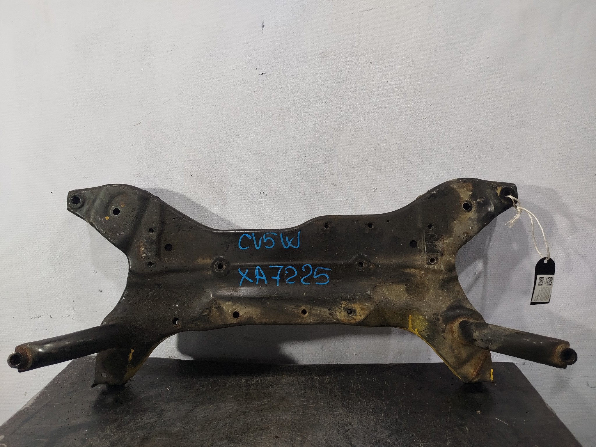 БАЛКА Двигатель/ПОДРАМНИК MITSUBISHI ПЕРЕДНЯЯ MN100292  XA7225