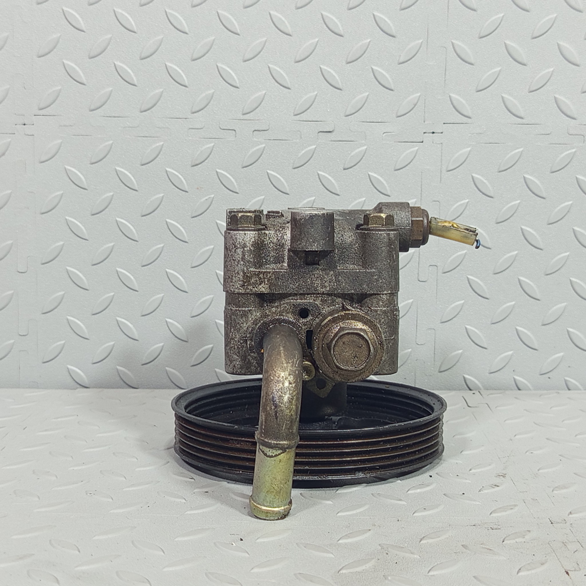 ГУР MAZDA B26K32650B D080