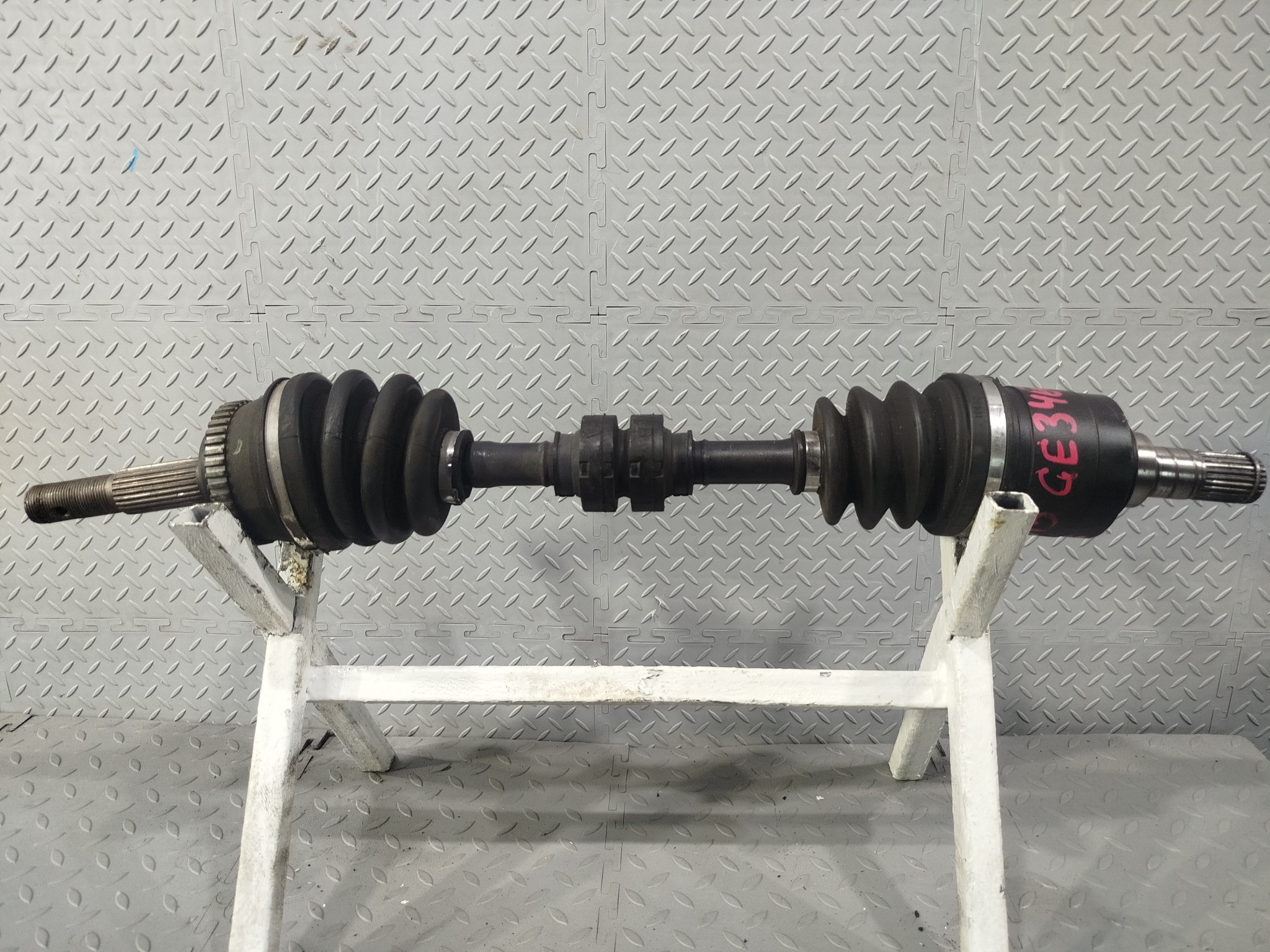 ПРИВОД NISSAN MAZDA ПЕРЕДНИЙ ЛЕВЫЙ 391014M415  GE346