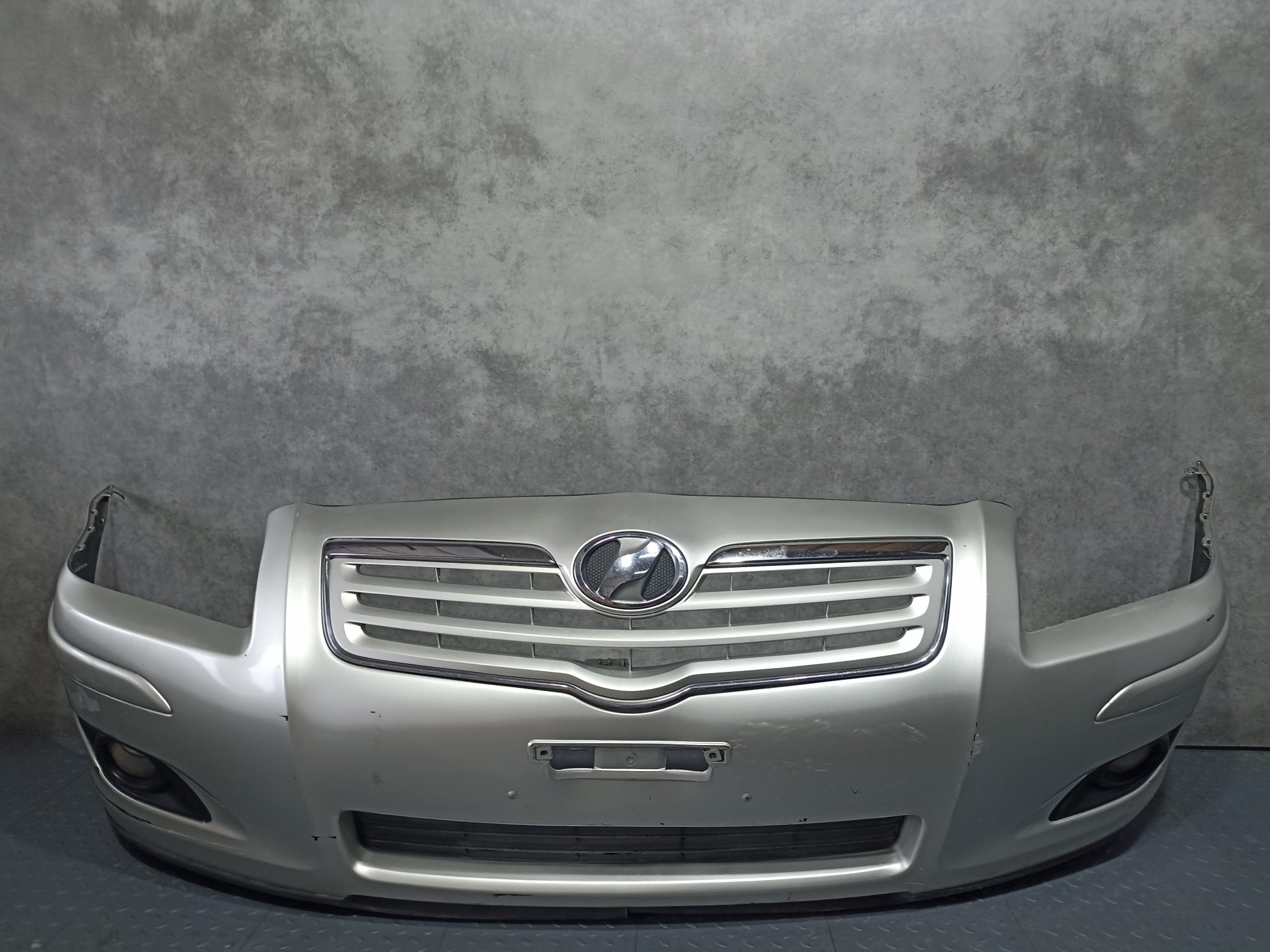 БАМПЕР TOYOTA AVENSIS 5211905170B0 ПЕРЕДНИЙ  золотой DY222