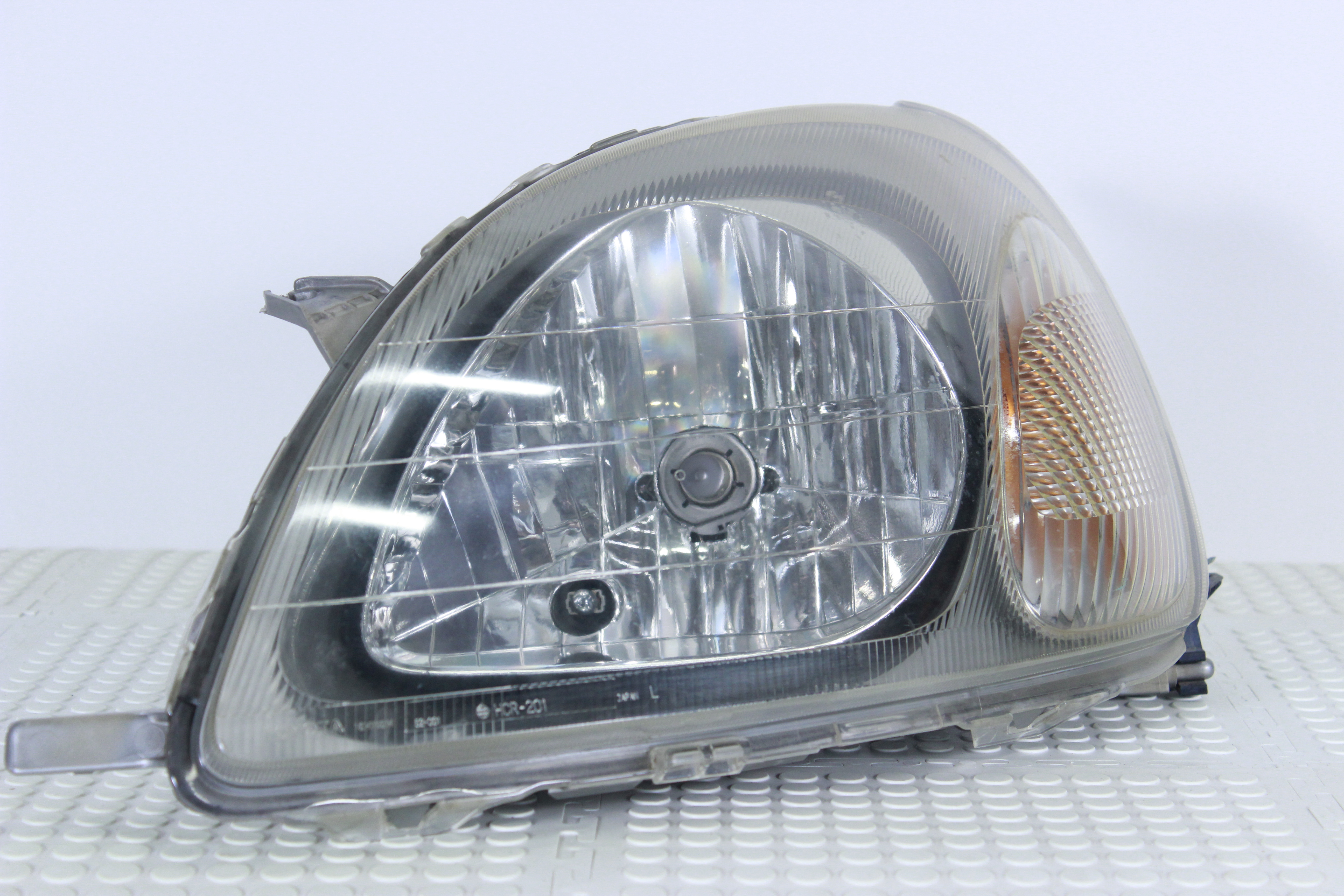 ФАРА TOYOTA ЛЕВАЯ 8115052010  S3874Z