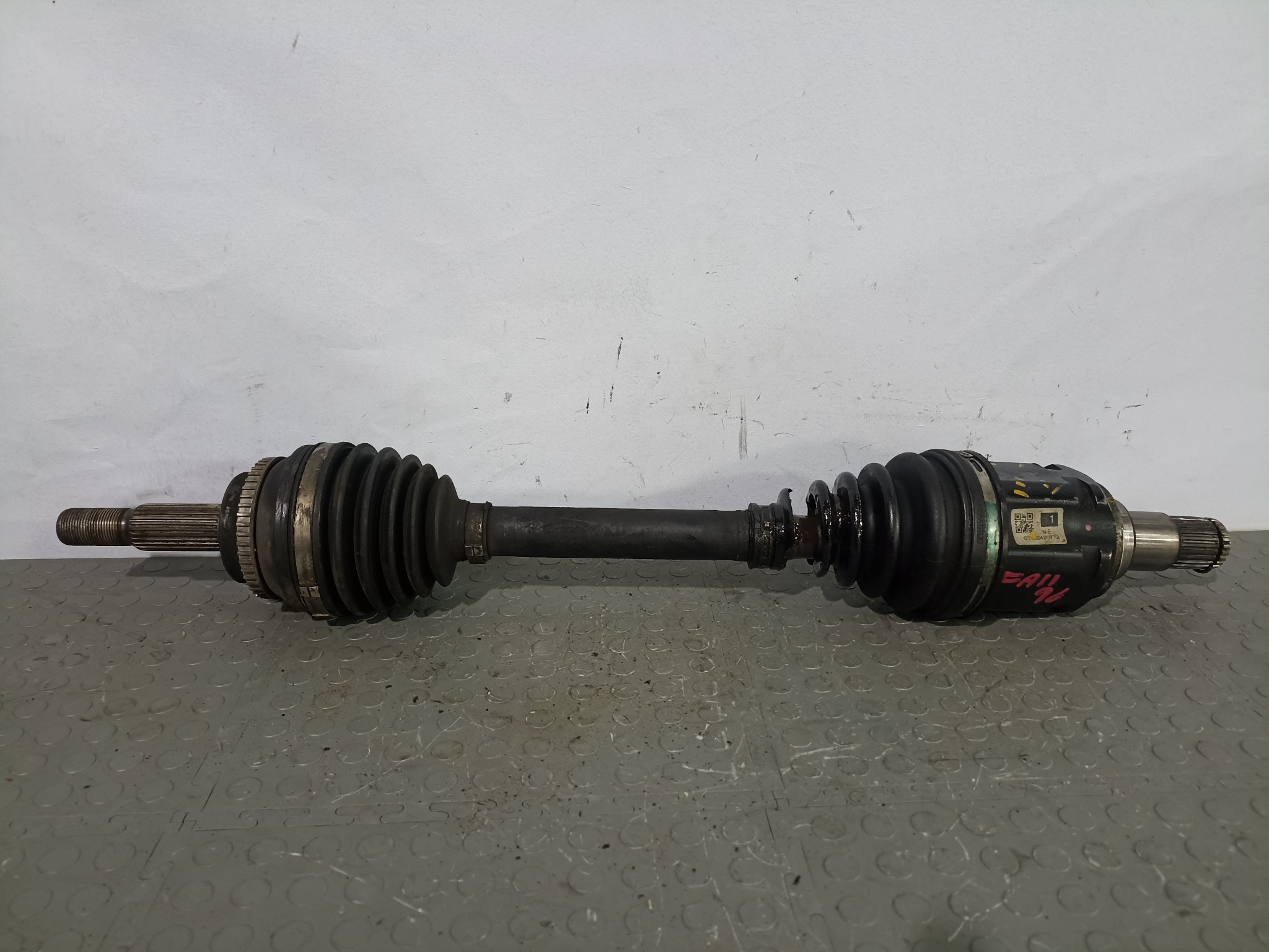 ПРИВОД TOYOTA SCION ПЕРЕДНИЙ ЛЕВЫЙ 4342044040 FA1196