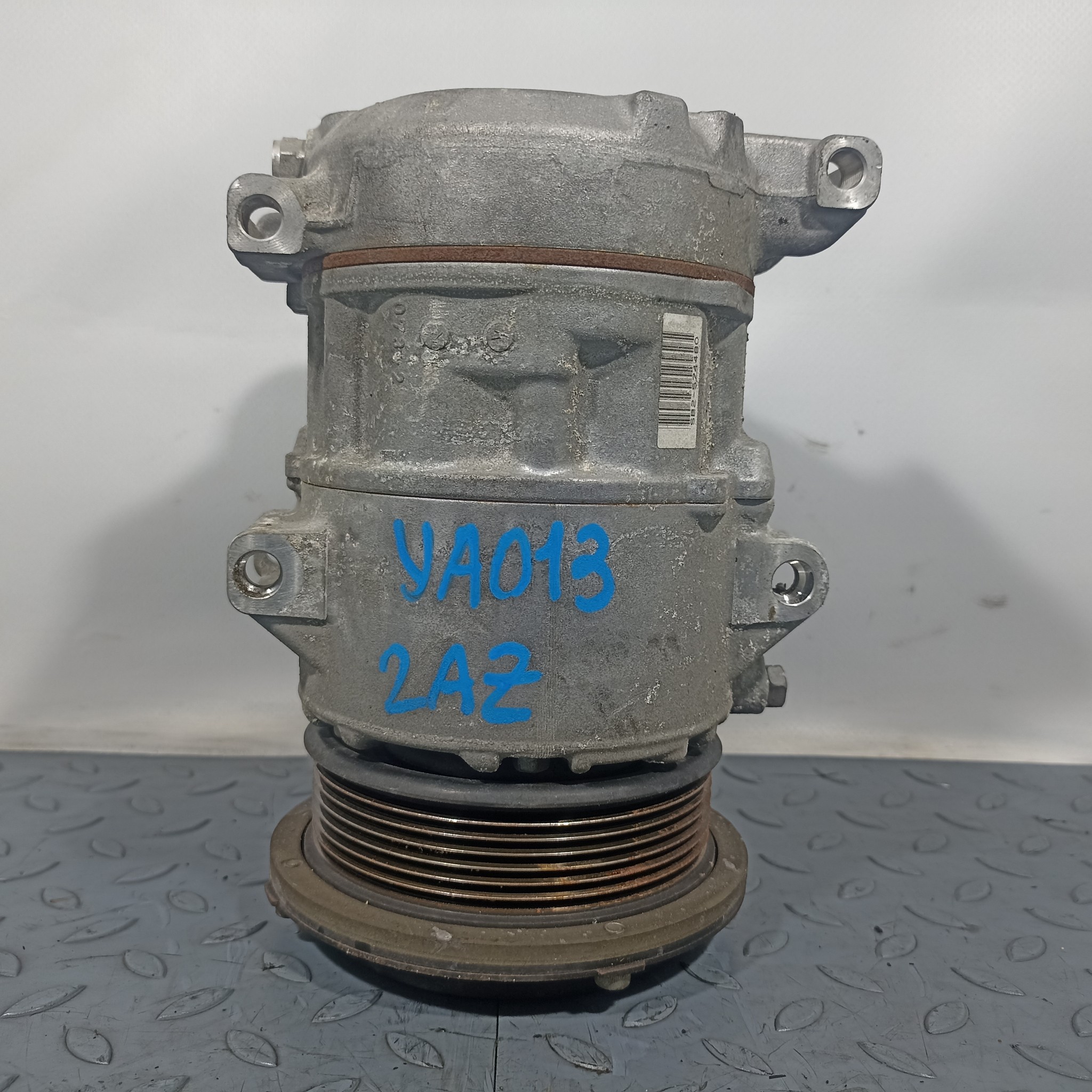 КОМПРЕССОР КОНДИЦИОНЕРА TOYOTA DAIHATSU 8831006240 YA013