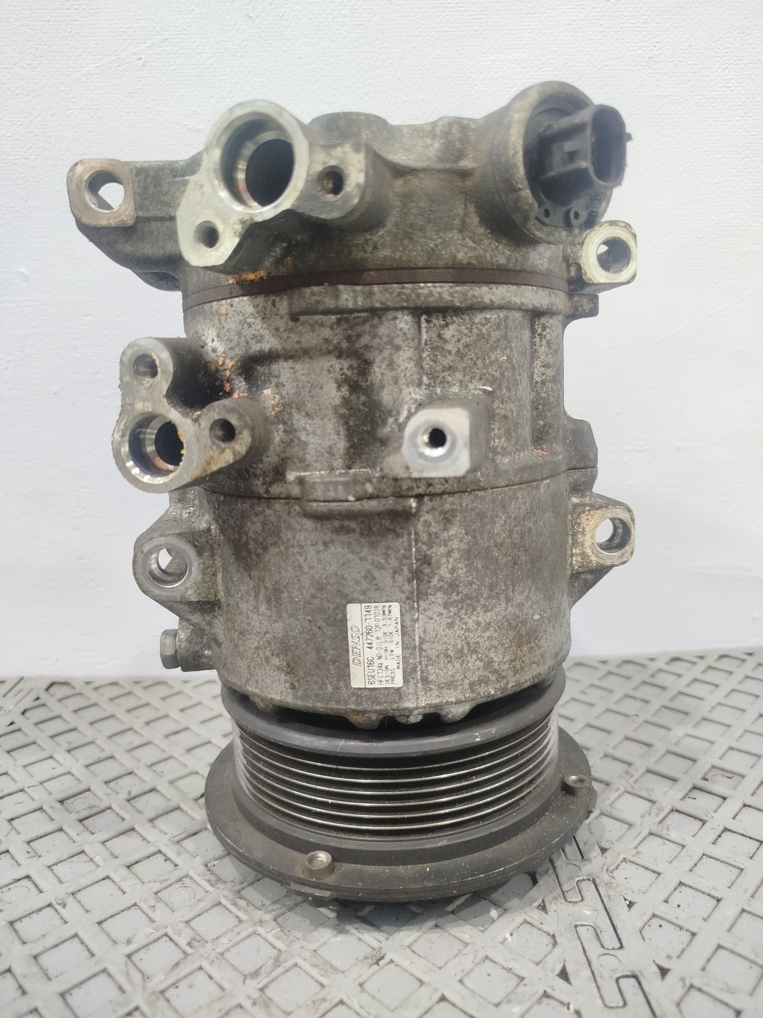 КОМПРЕССОР КОНДИЦИОНЕРА TOYOTA DAIHATSU 8831006240 S3570Z