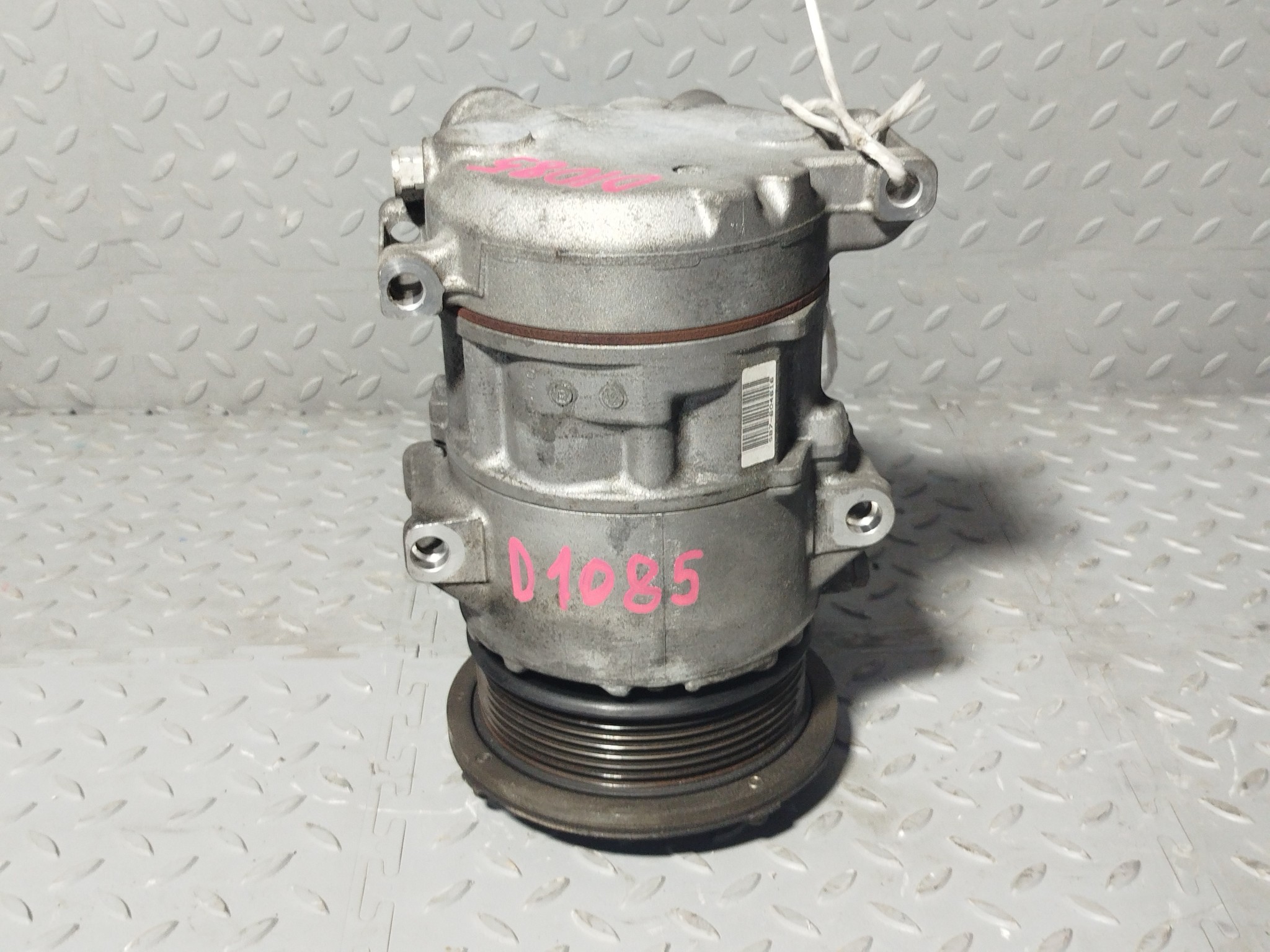 КОМПРЕССОР КОНДИЦИОНЕРА TOYOTA DAIHATSU 8831006240 D1085