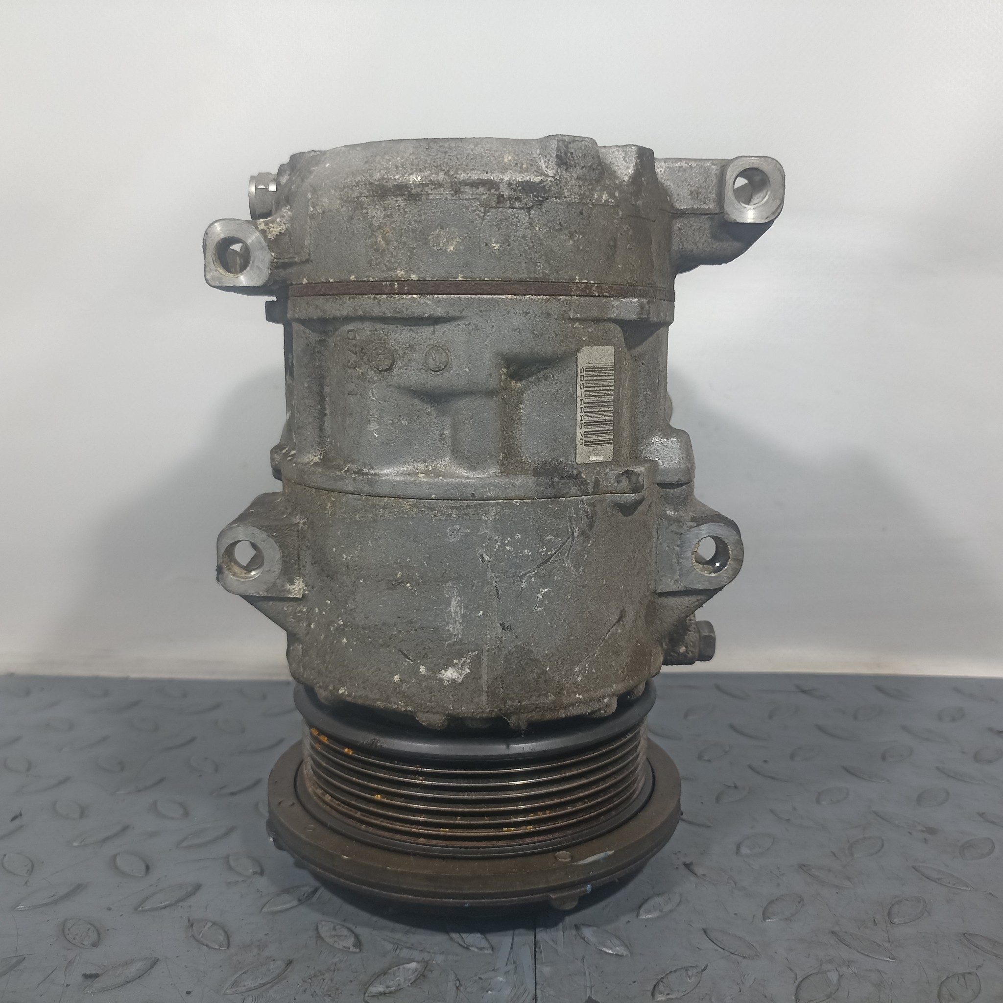 КОМПРЕССОР КОНДИЦИОНЕРА TOYOTA DAIHATSU 8831006240 FA1185Z
