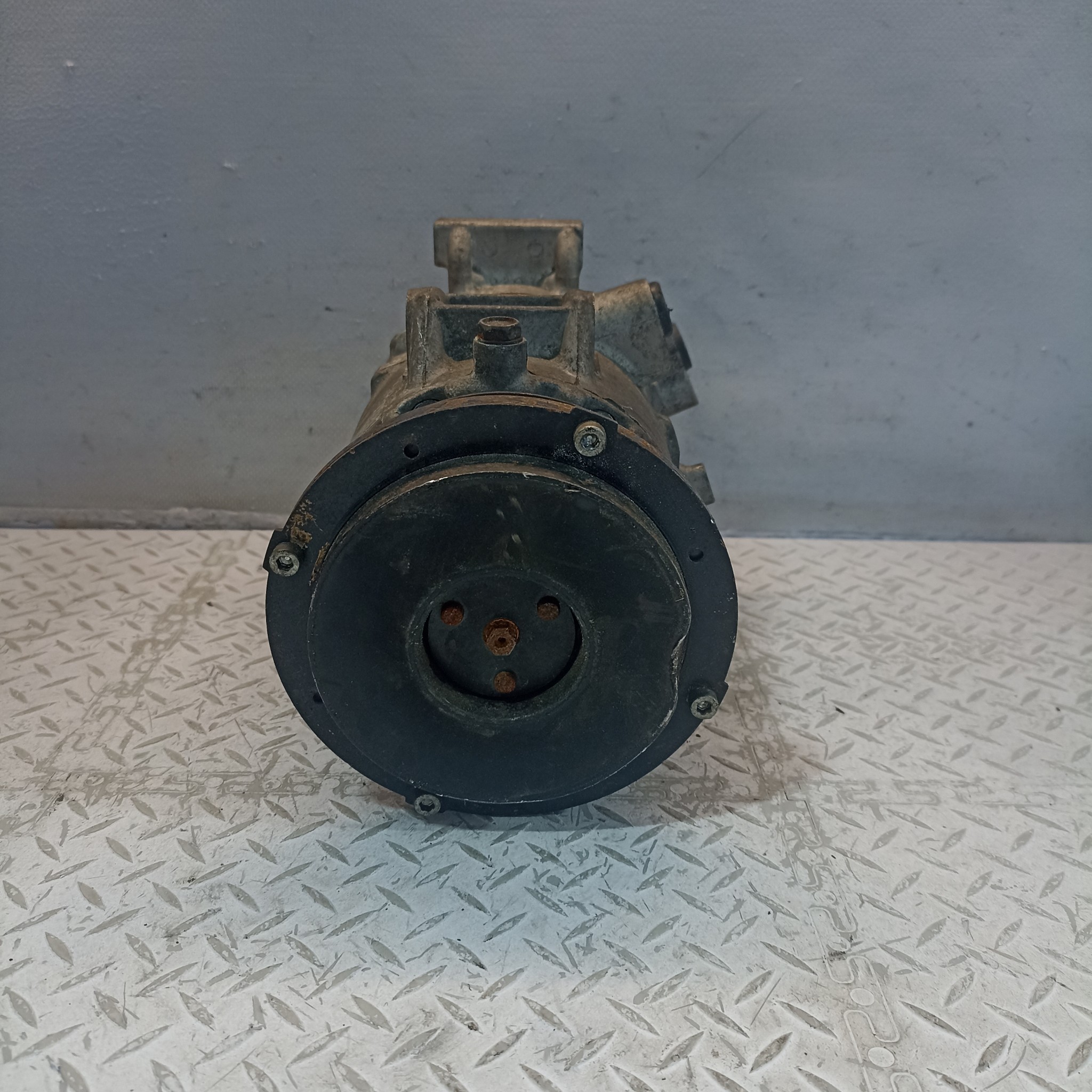 КОМПРЕССОР КОНДИЦИОНЕРА TOYOTA DAIHATSU 8831006240 D3018