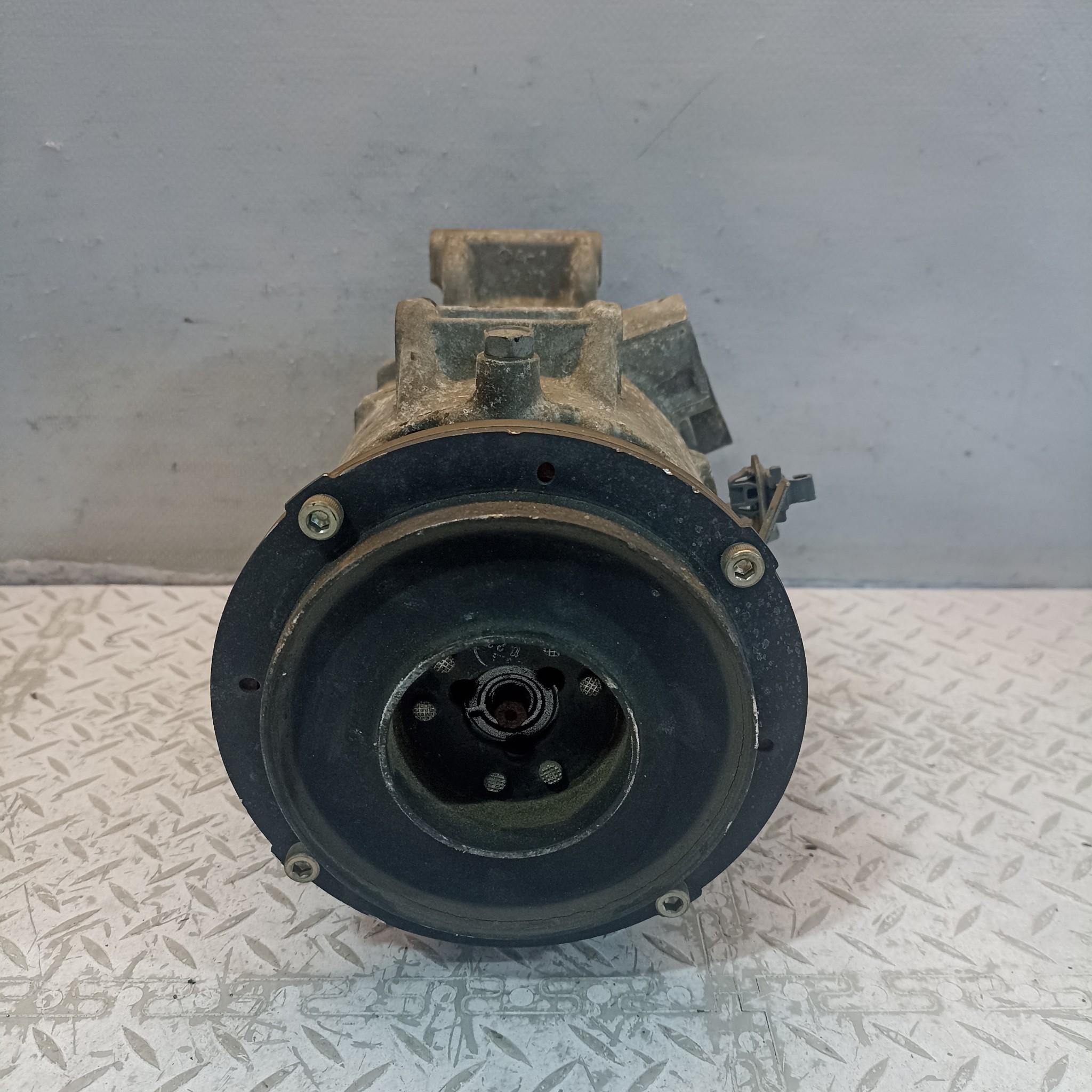 КОМПРЕССОР КОНДИЦИОНЕРА TOYOTA DAIHATSU 8831006240 D3019