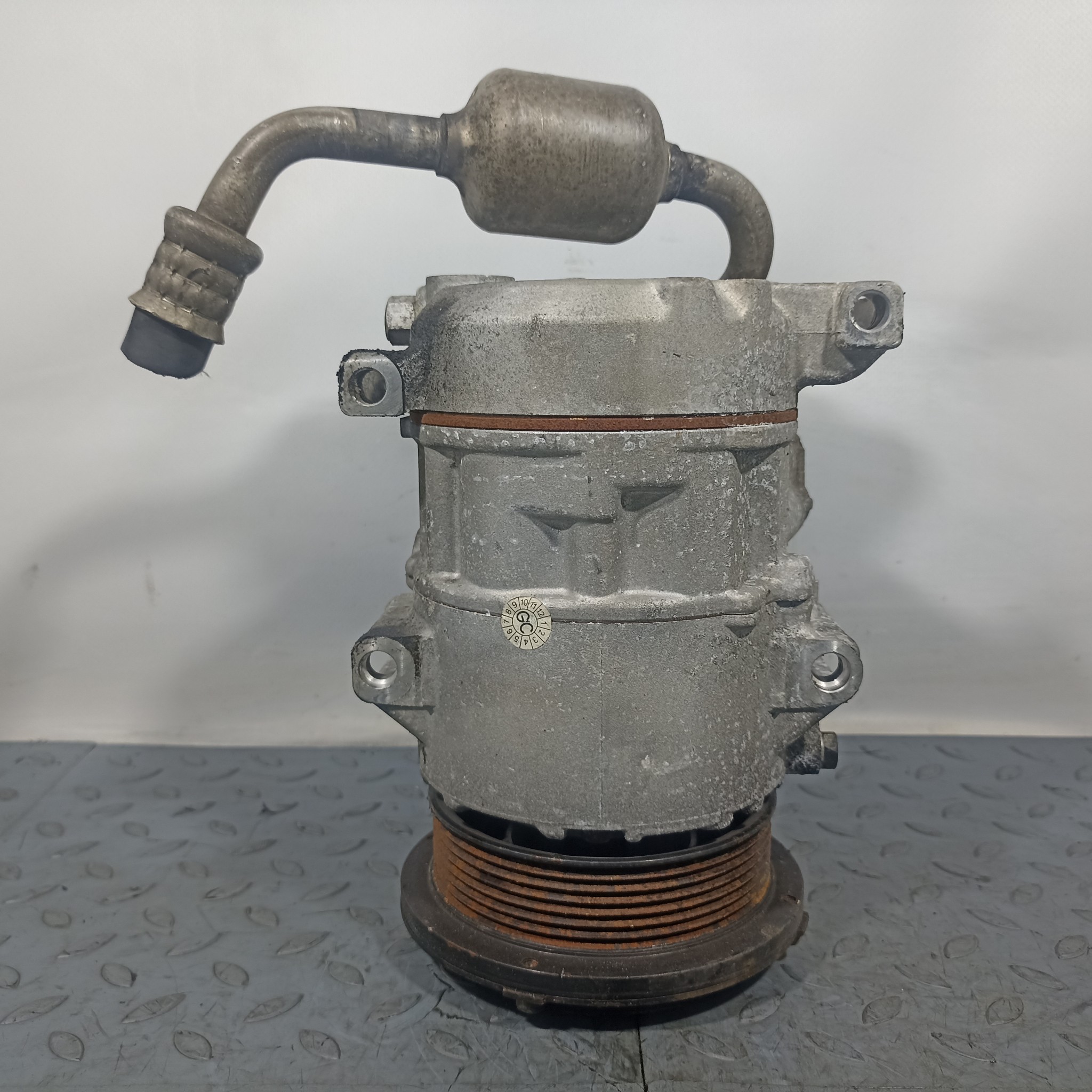 КОМПРЕССОР КОНДИЦИОНЕРА TOYOTA DAIHATSU 8831006240 U1372Z