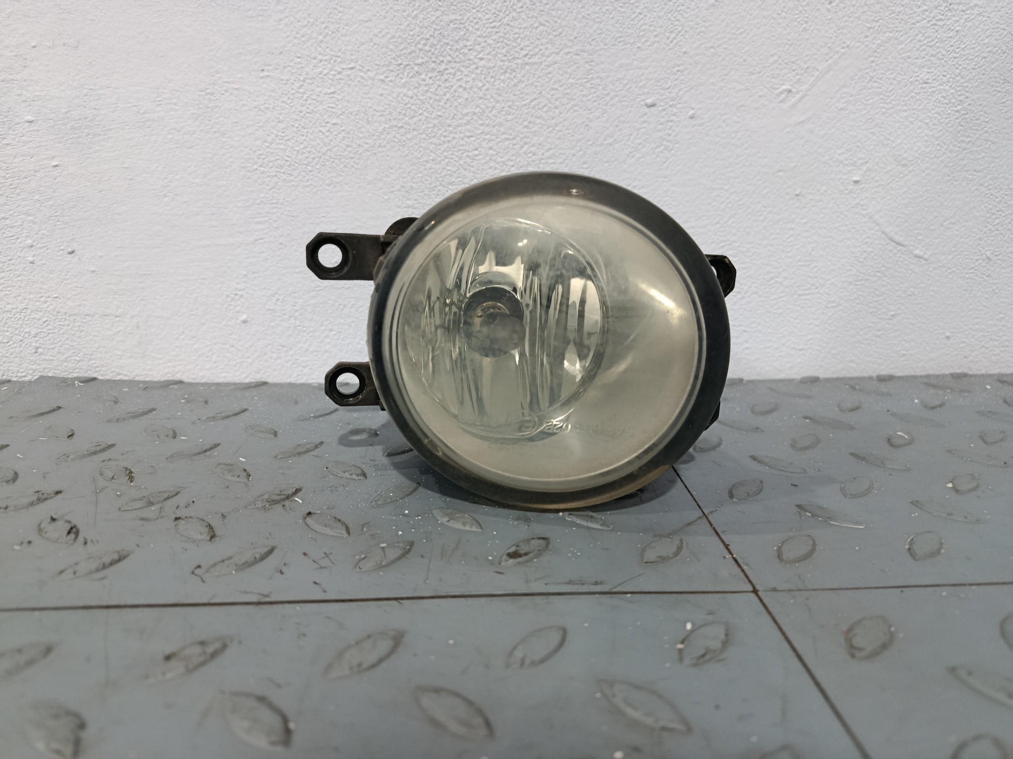 ТУМАНКА TOYOTA DAIHATSU SUBARU LEXUS SUZUKI MITSUBISHI ЛЕВАЯ 812200D040 S3867Z