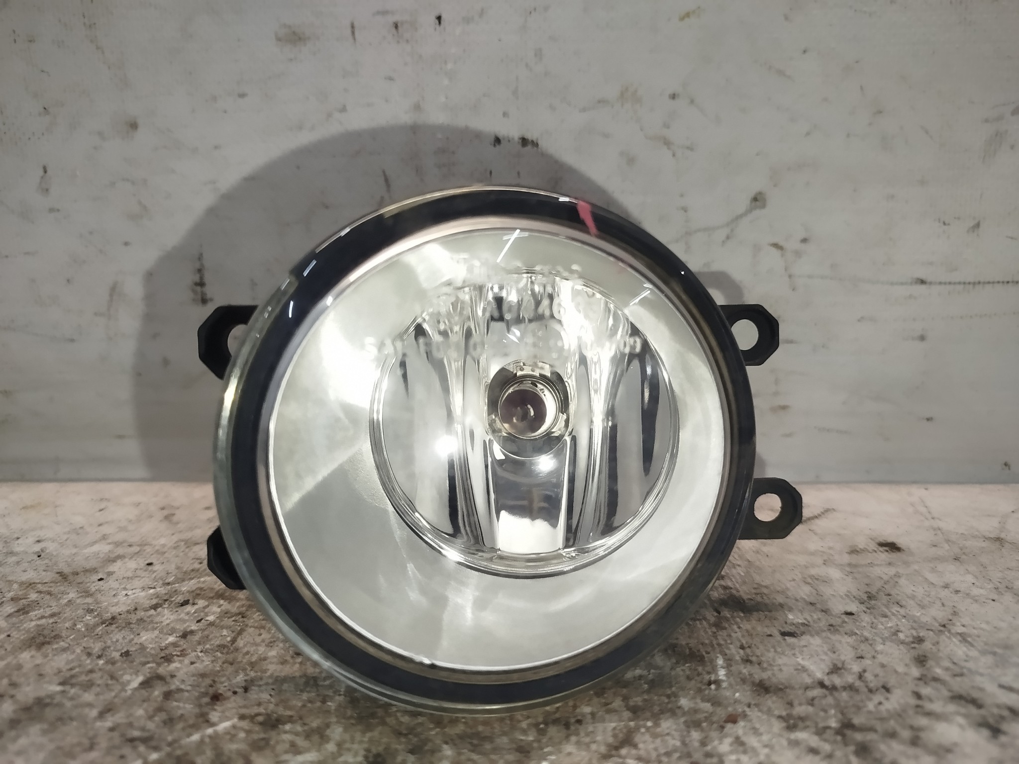 ТУМАНКА TOYOTA DAIHATSU SUBARU LEXUS SUZUKI MITSUBISHI ЛЕВАЯ 812200D040 XA6364Z
