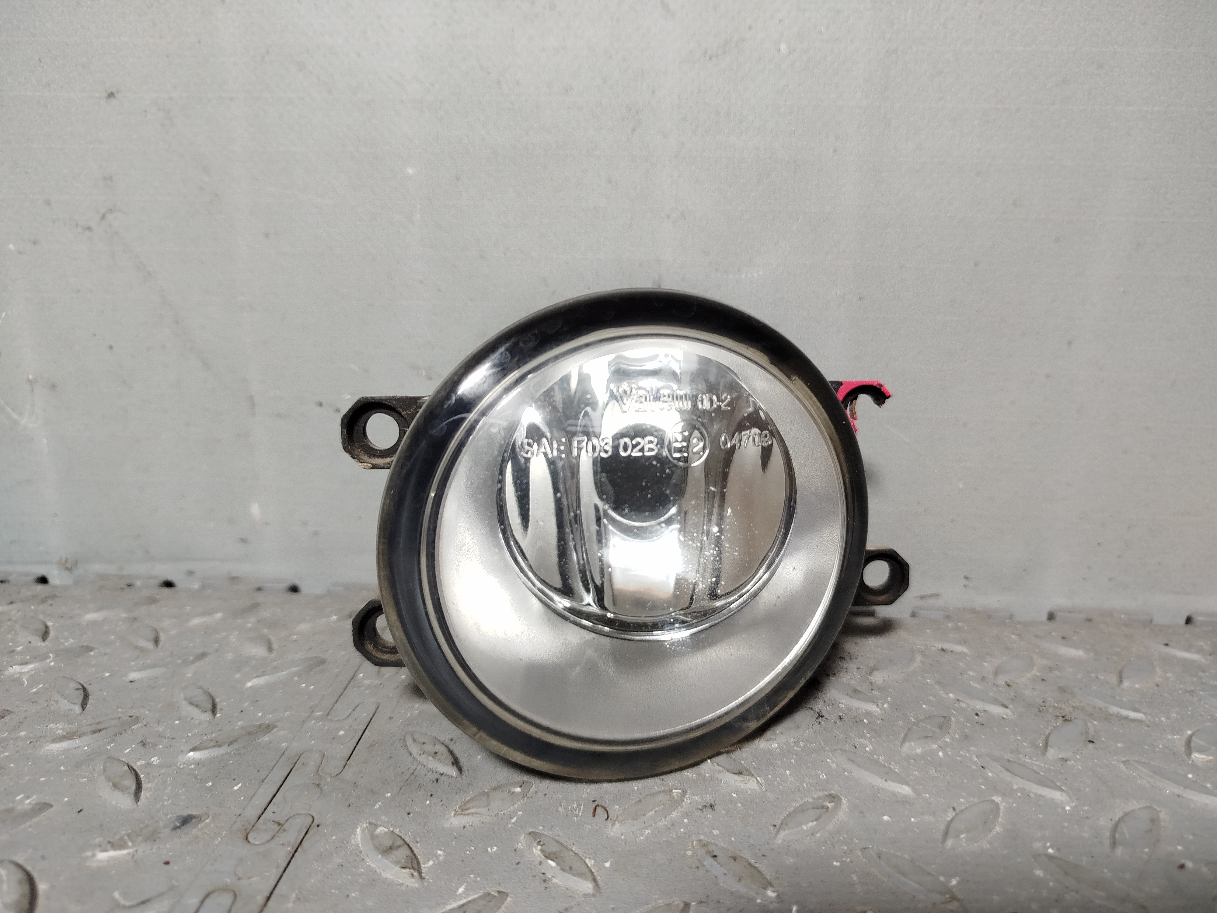 ТУМАНКА TOYOTA DAIHATSU SUBARU LEXUS SUZUKI MITSUBISHI ЛЕВАЯ 812200D040 DY203Z