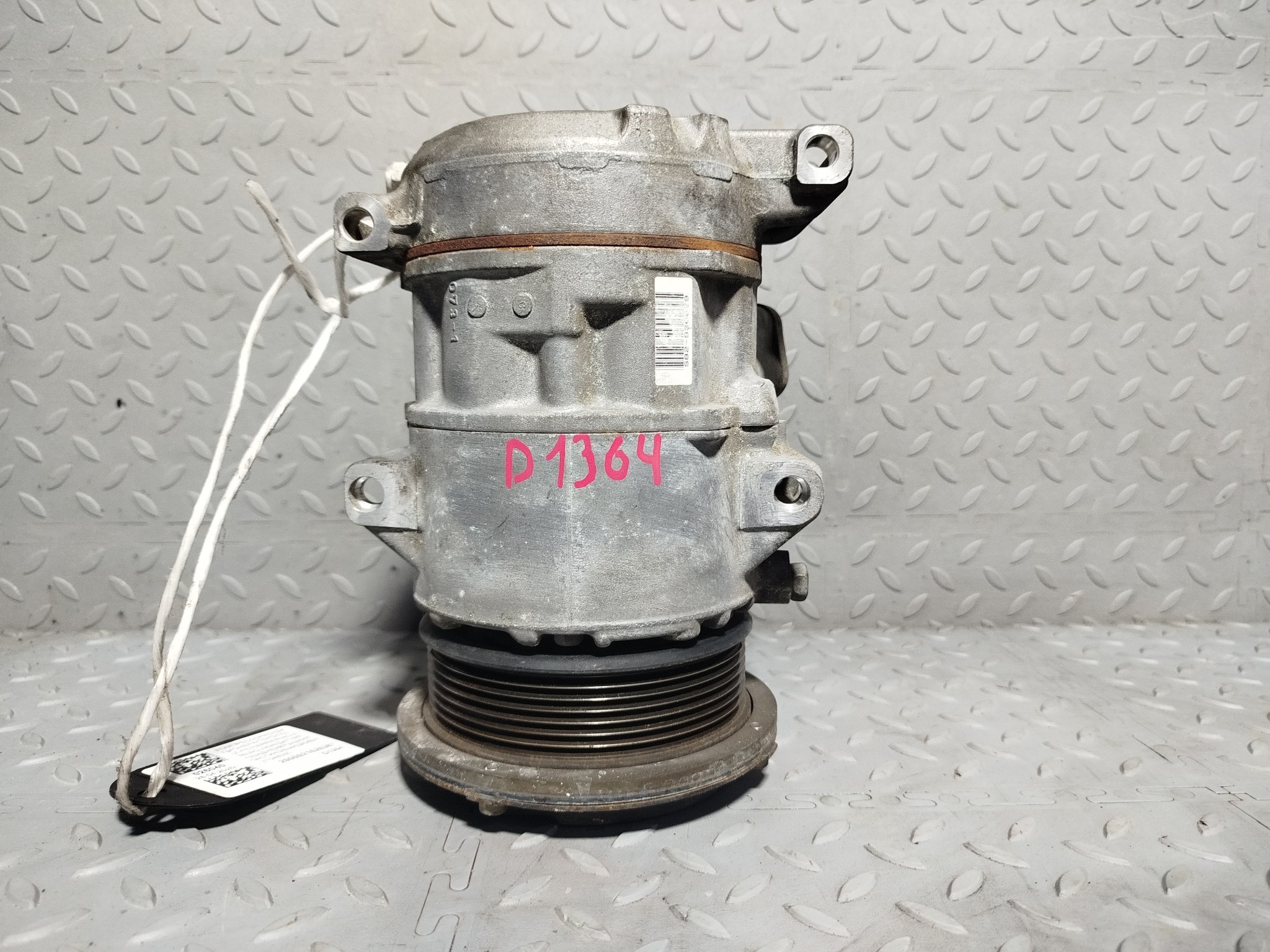 КОМПРЕССОР КОНДИЦИОНЕРА TOYOTA 8831048090 D1364