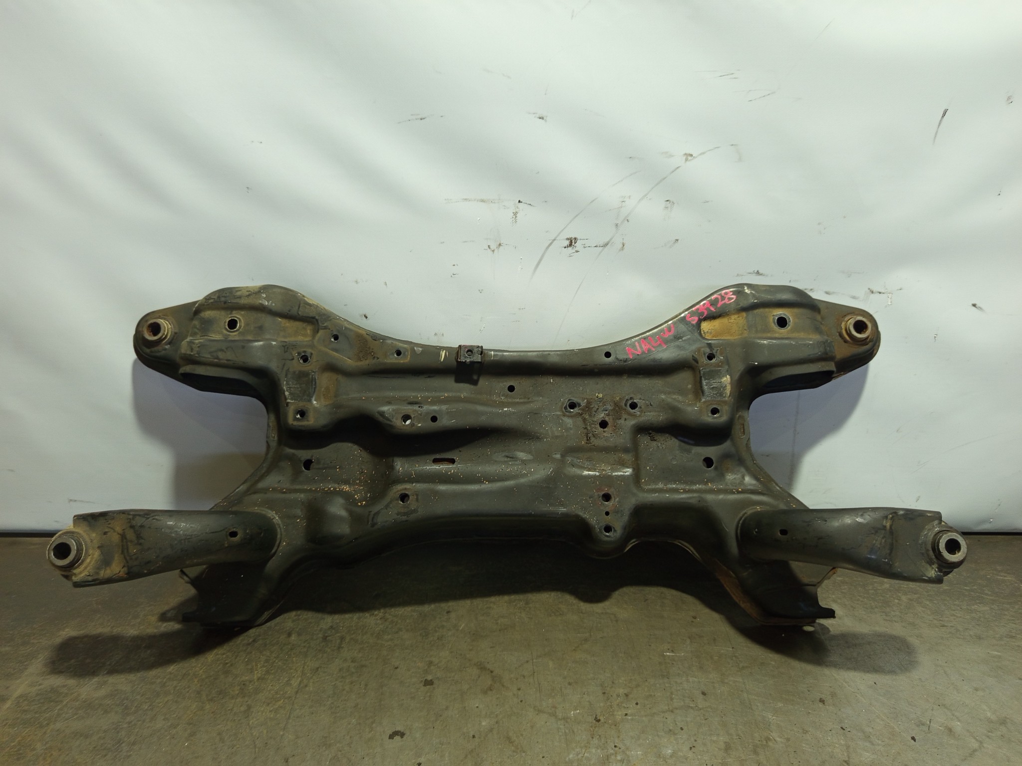 БАЛКА Двигатель/ПОДРАМНИК MITSUBISHI ПЕРЕДНЯЯ MR594300  S3928