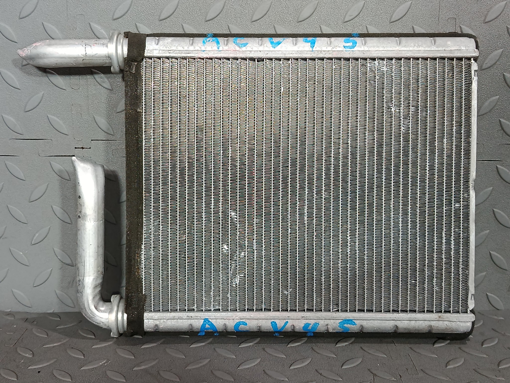 РАДИАТОР ПЕЧКИ TOYOTA LEXUS DAIHATSU 8710733120 D040
