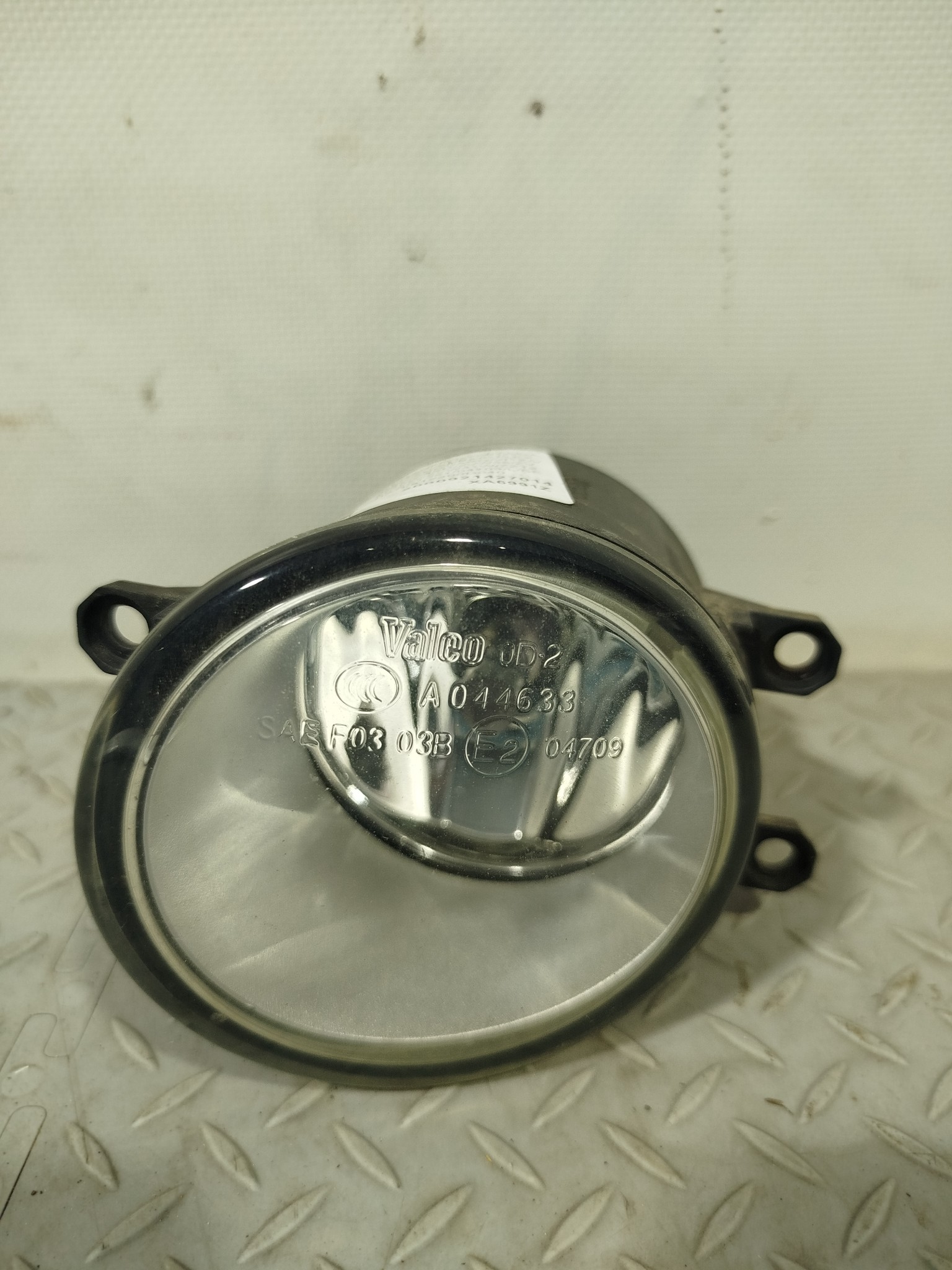 ТУМАНКА TOYOTA DAIHATSU SUBARU LEXUS SUZUKI MITSUBISHI ПРАВАЯ 812100D040 XA6991Z