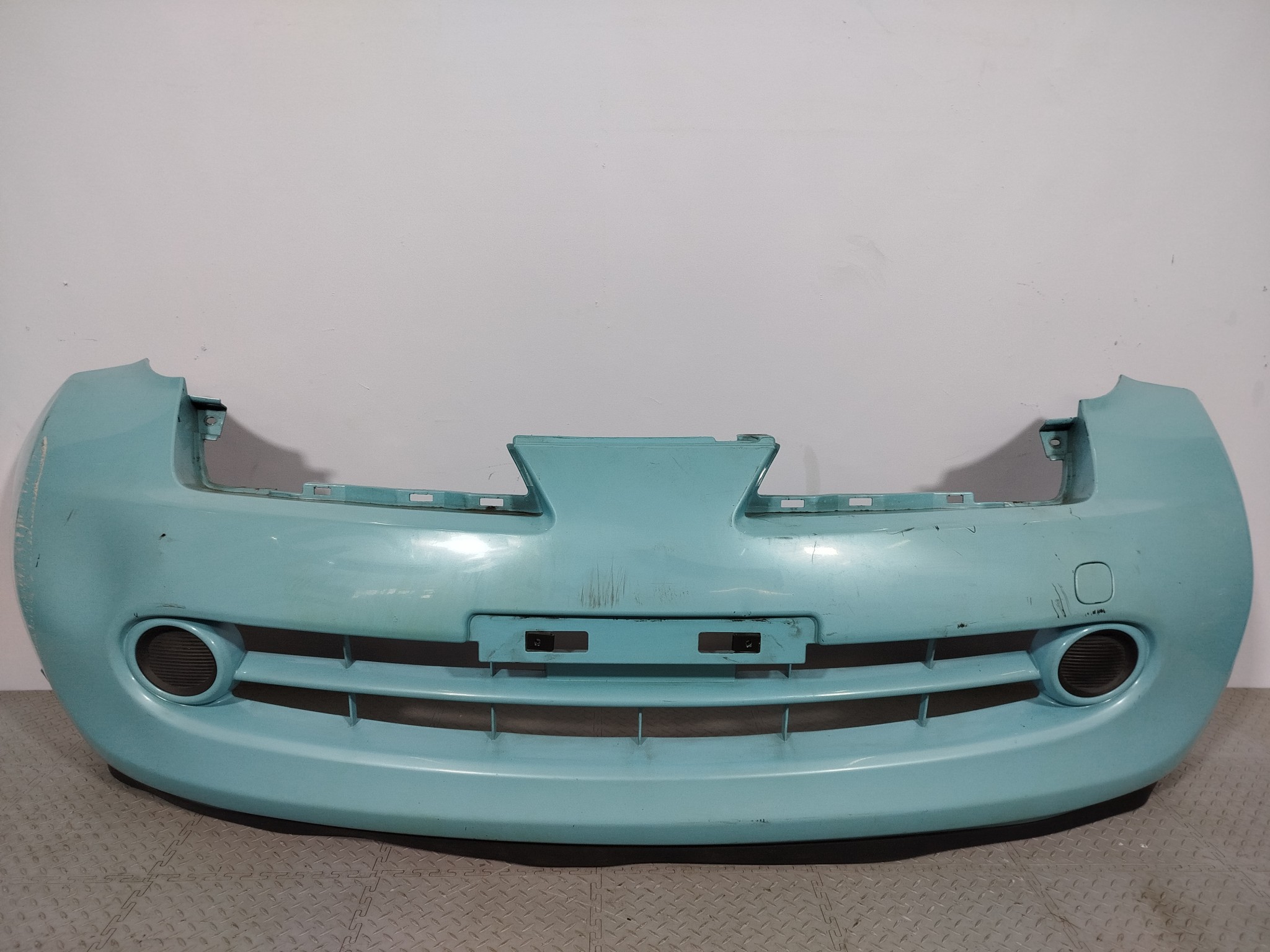 БАМПЕР NISSAN MARCH F2022CT08A ПЕРЕДНИЙ  голубой, B41 QA6472Z