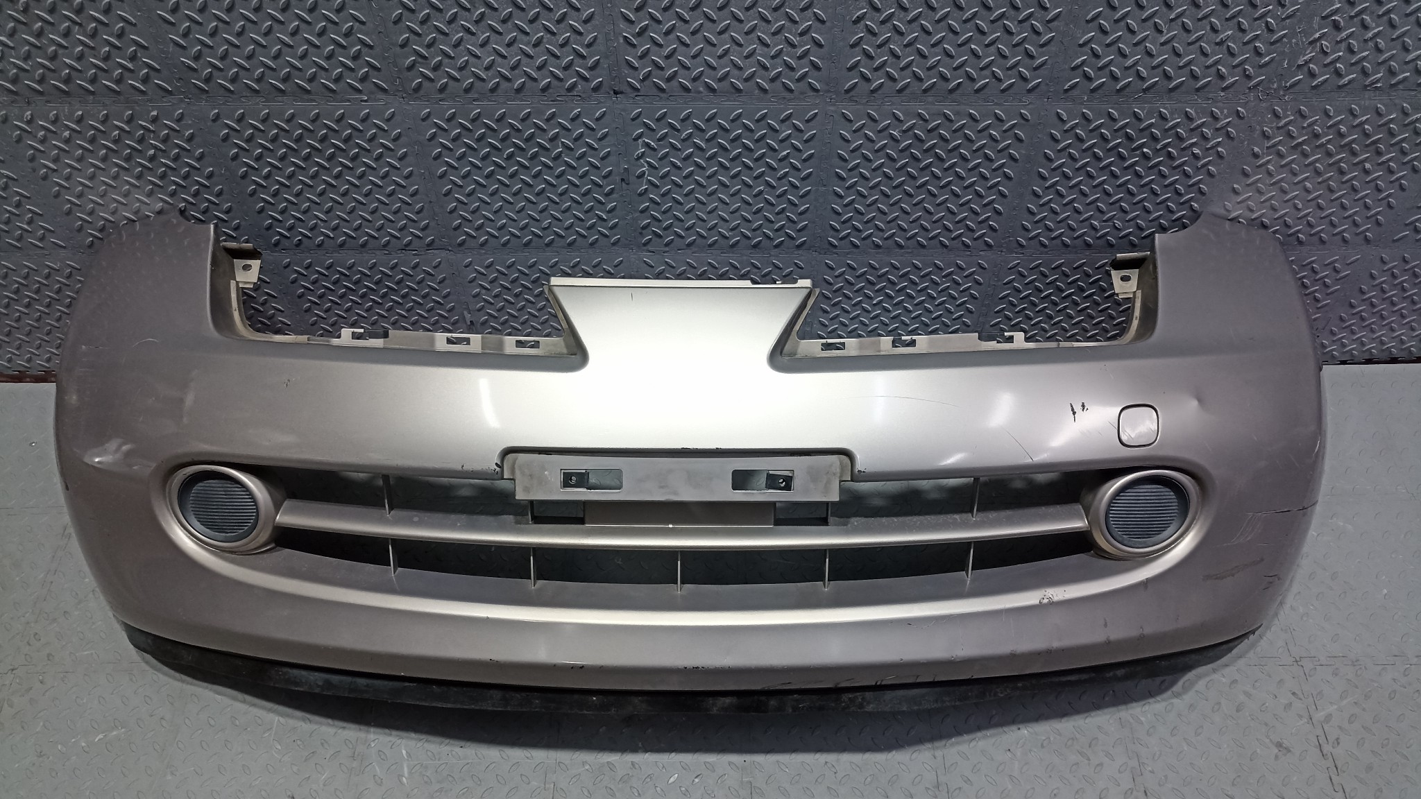 БАМПЕР NISSAN MARCH F2022CT08A ПЕРЕДНИЙ  серый, C41 NA9015Z