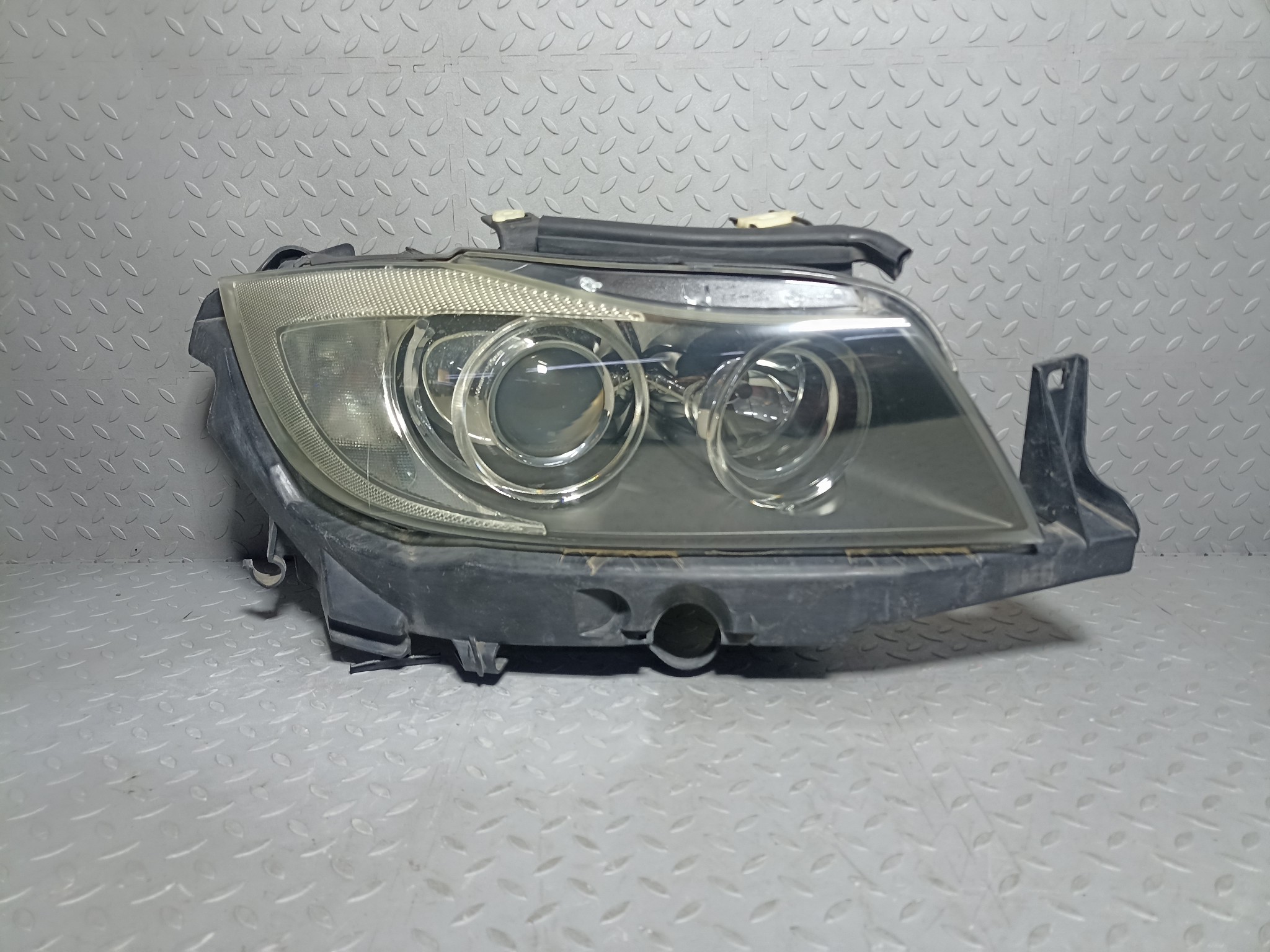 ФАРА BMW ПРАВАЯ 63116942740 NA8445Z