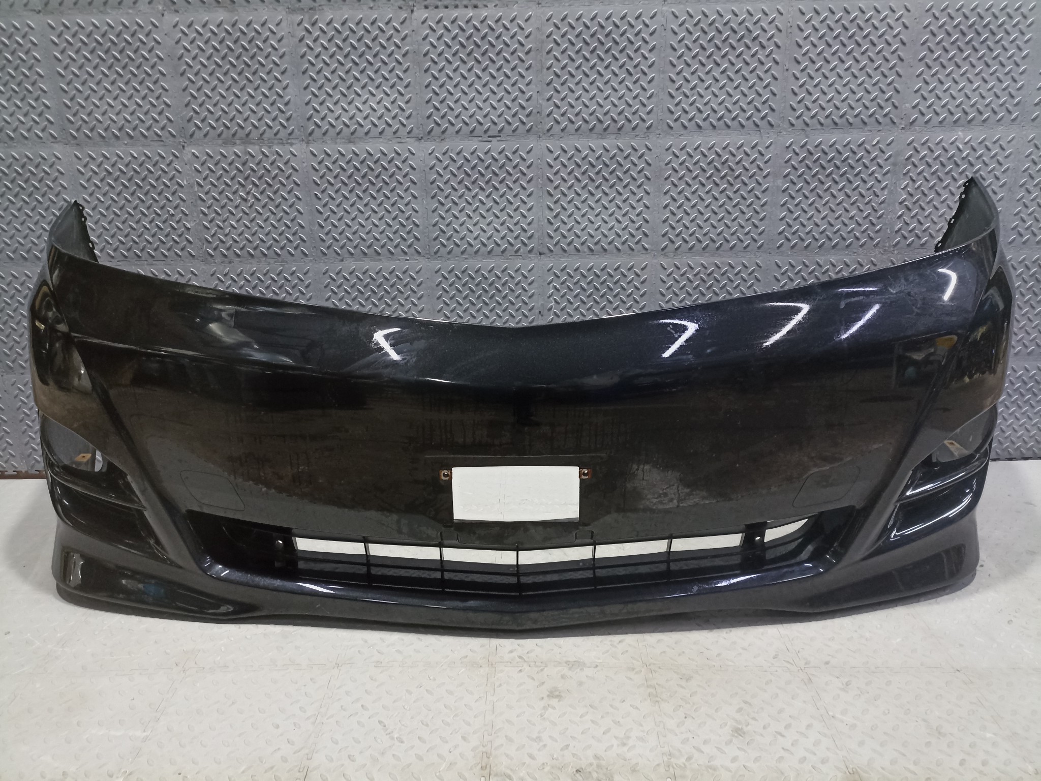 БАМПЕР TOYOTA ALPHARD 5211958150C0 ПЕРЕДНИЙ черный, 209 XE389Z