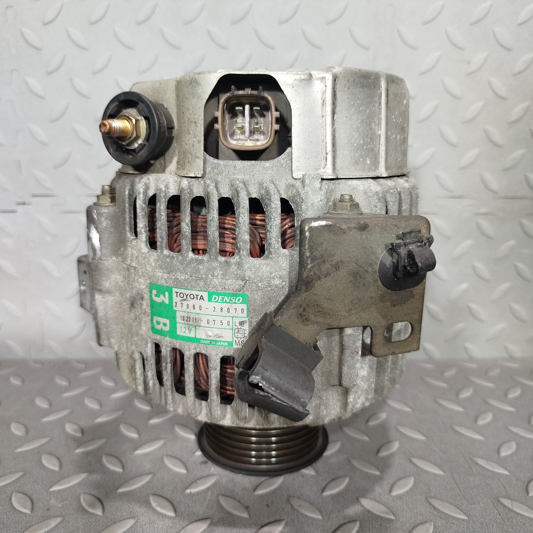 ГЕНЕРАТОР TOYOTA 2706028070  KE857(1)Z